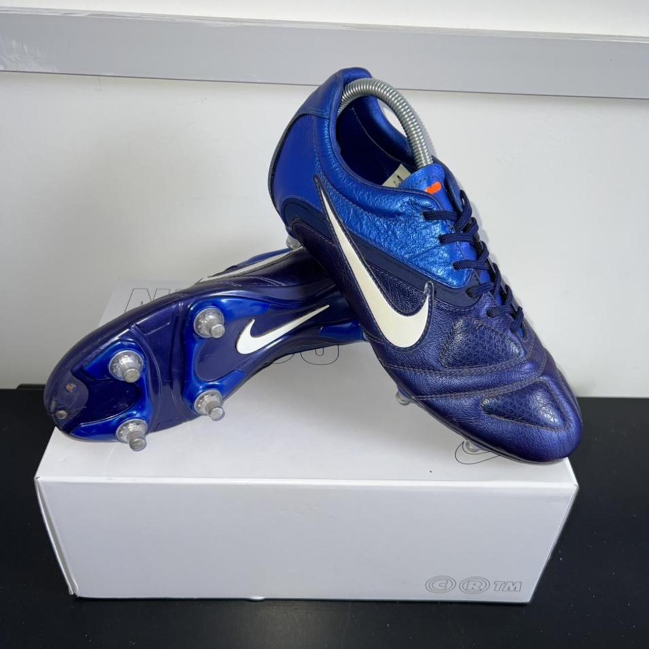 nike football boots size 7.5