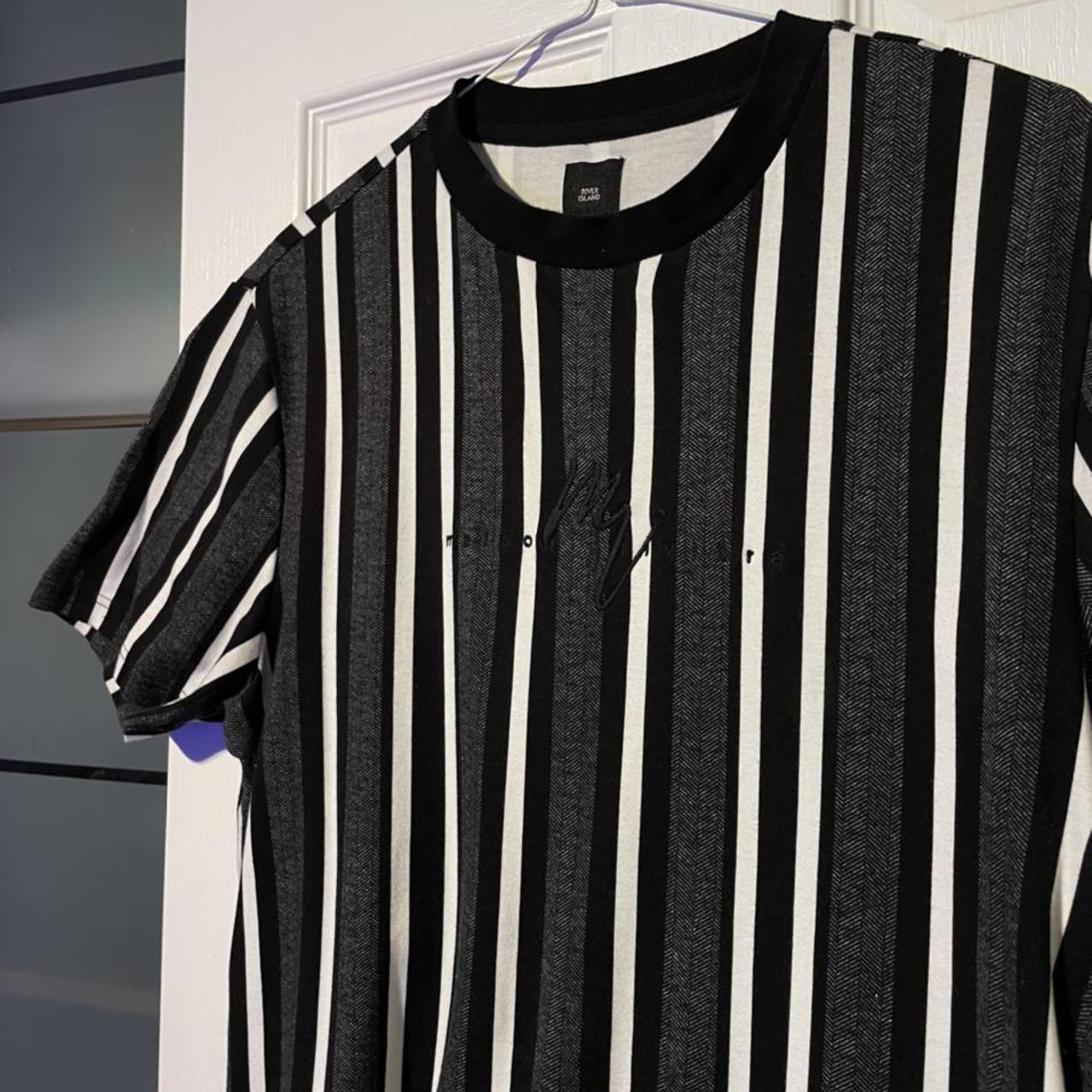 River Island Men's Black and White Tshirt Depop