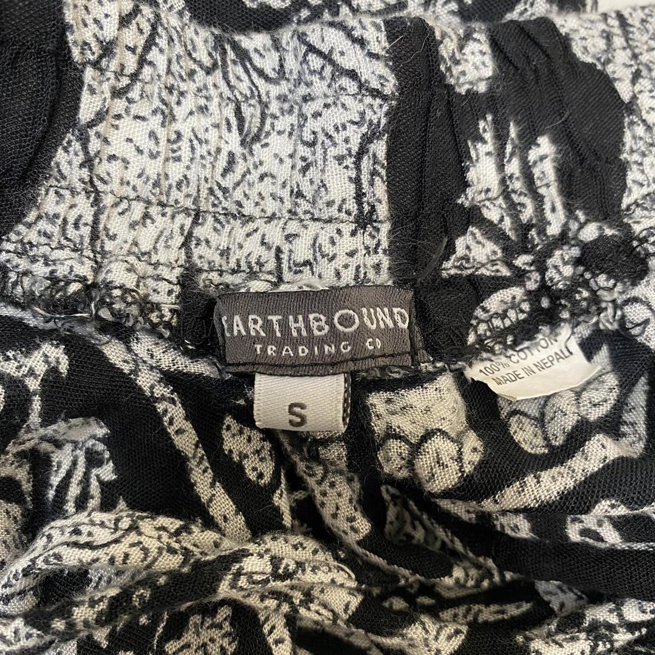 Earthbound black and white elephant pants Size... - Depop