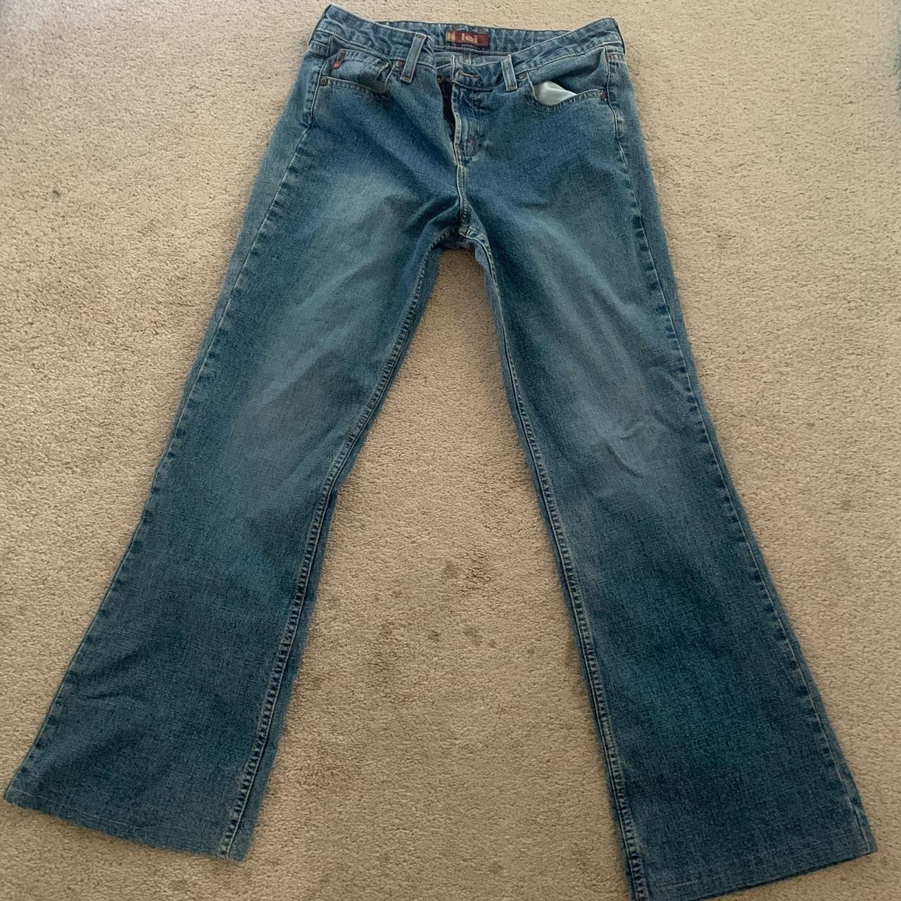 cute blue denim bootcut jeans #petitejeans #leidenim... - Depop