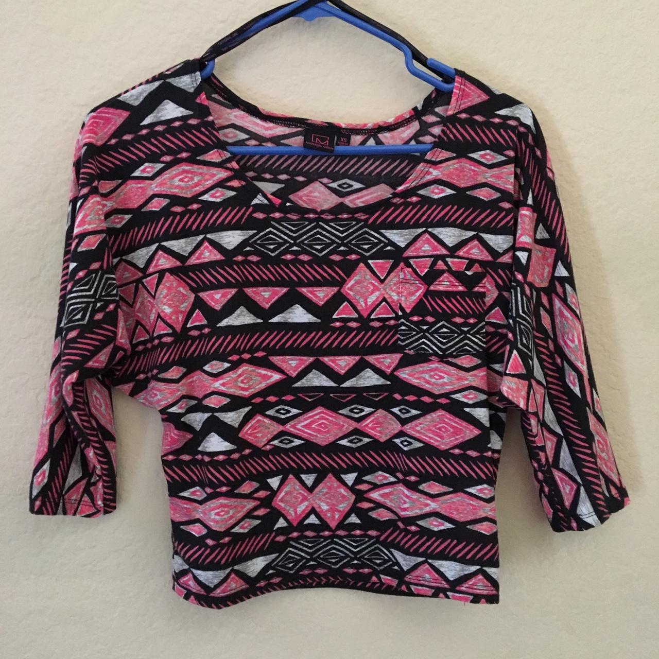 Pink tribal bat wing sleeves. Used a handful of... - Depop