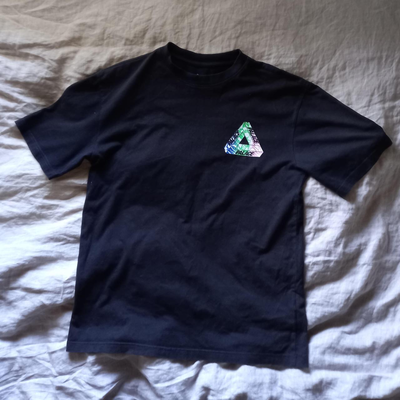 Palace T Shirt Black and green, excellent condition,... - Depop