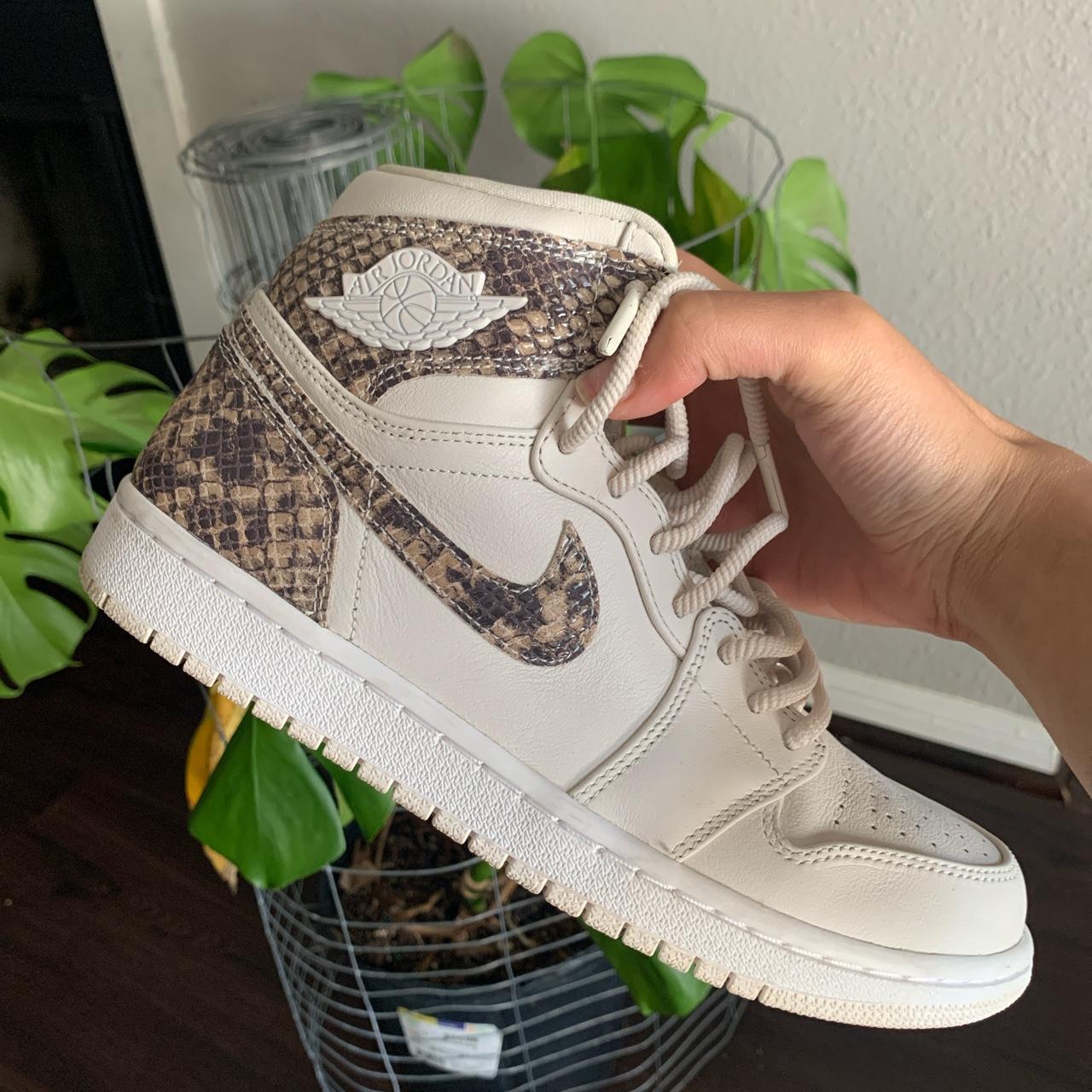 womens nike jordans retro