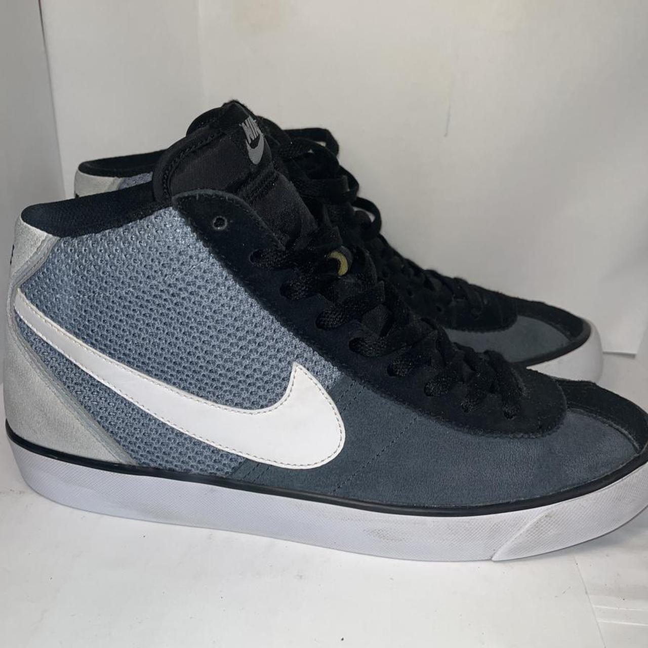 nike bruin all black