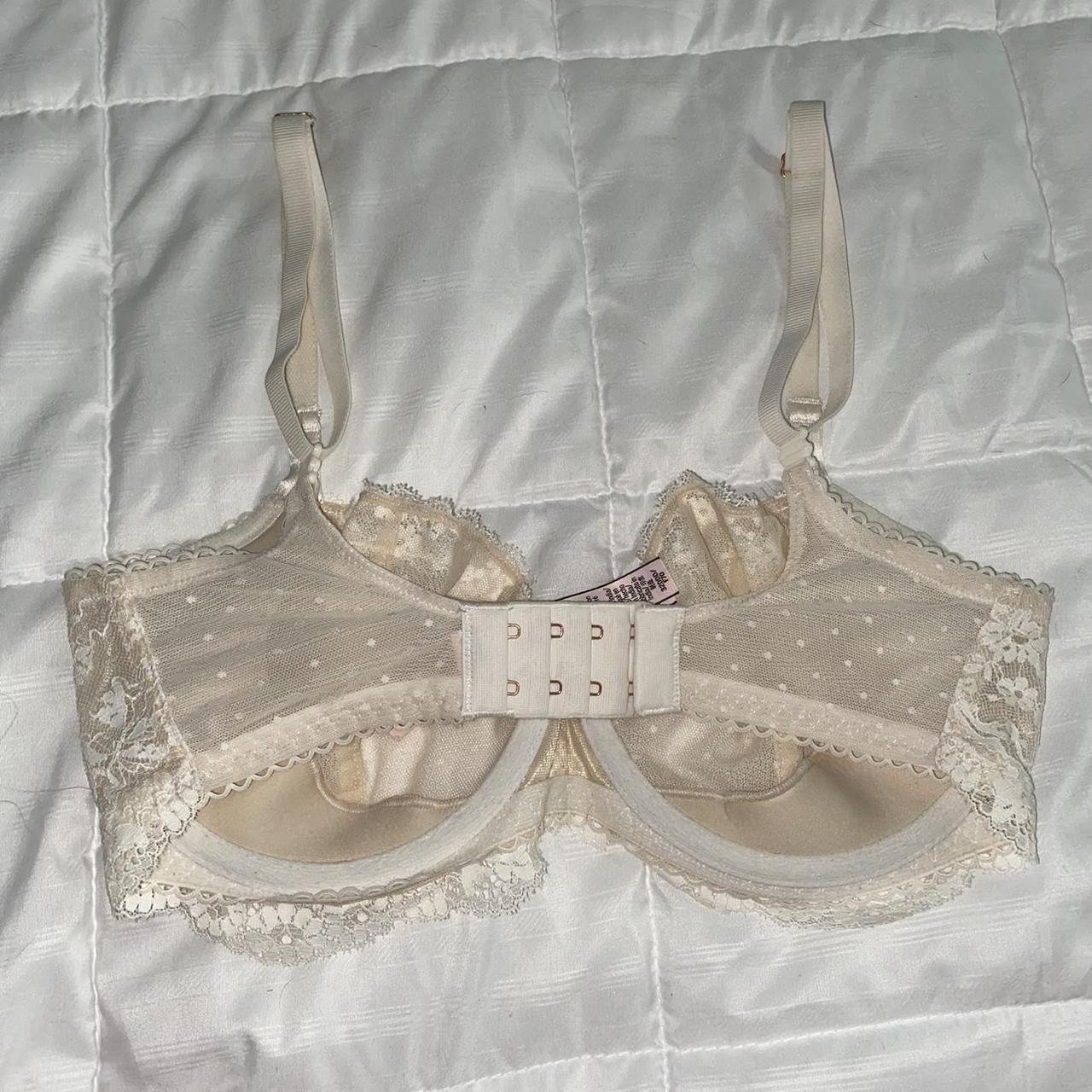 Victoria’s Secret lace bra. Size 32DDD. Only worn... Depop