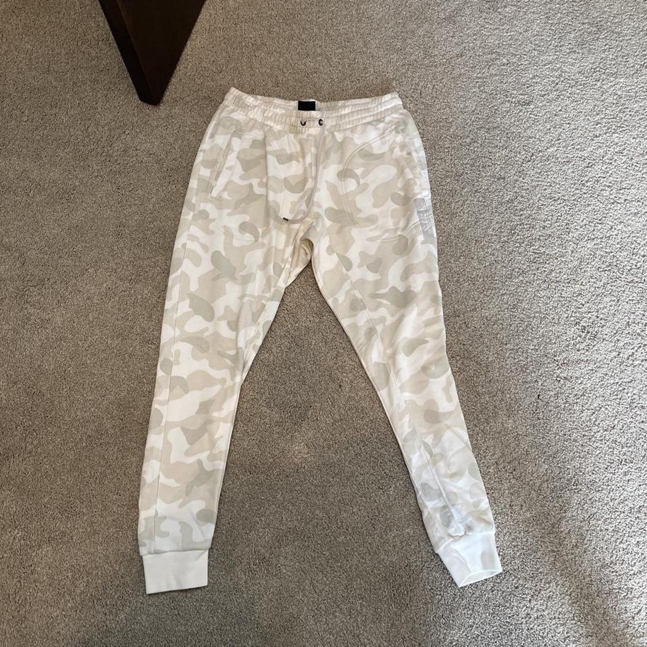mens nike camo sweatpants