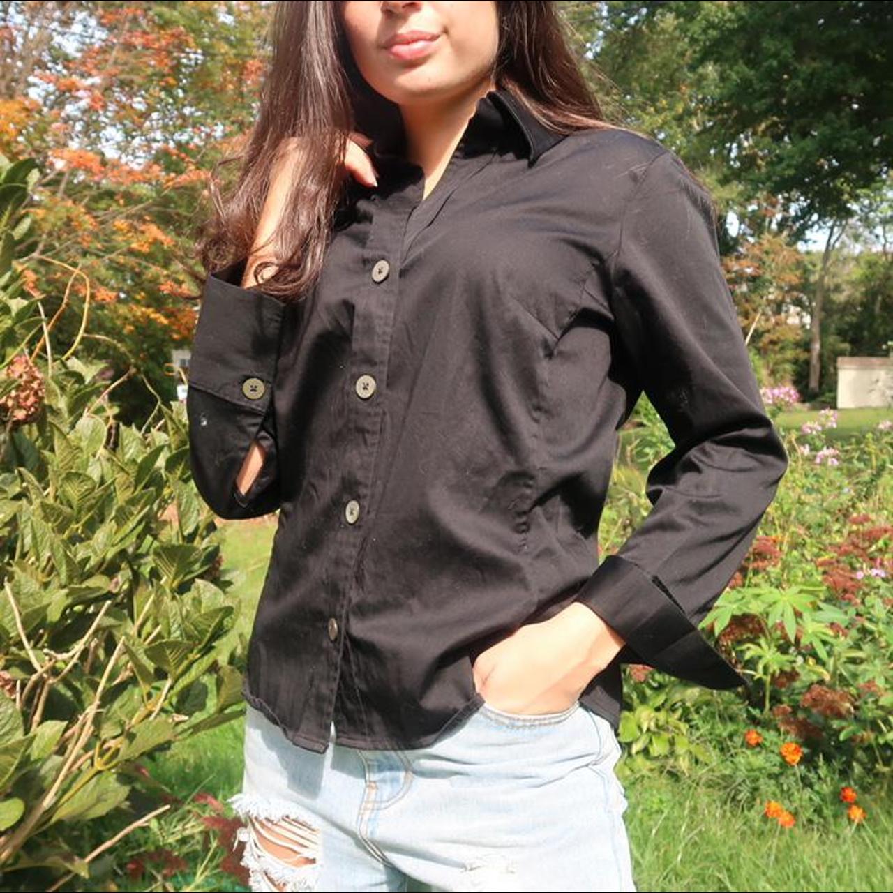 Womens Black button down shirt By Banana Republic Depop