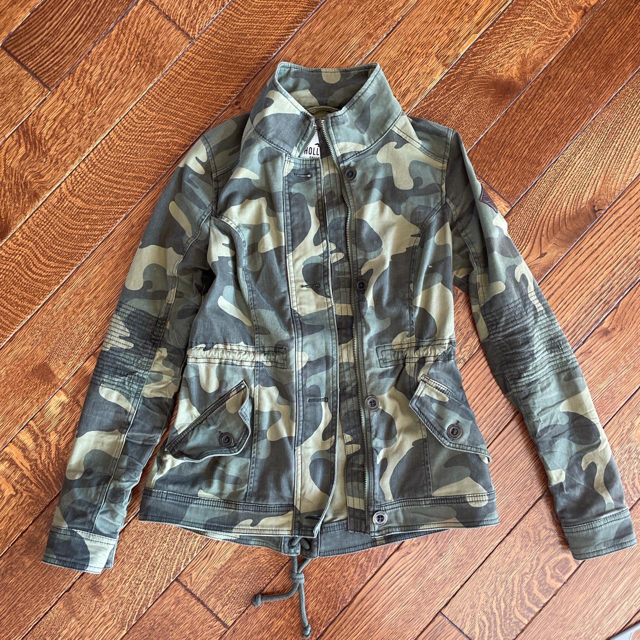 Hollister sale camo jacket