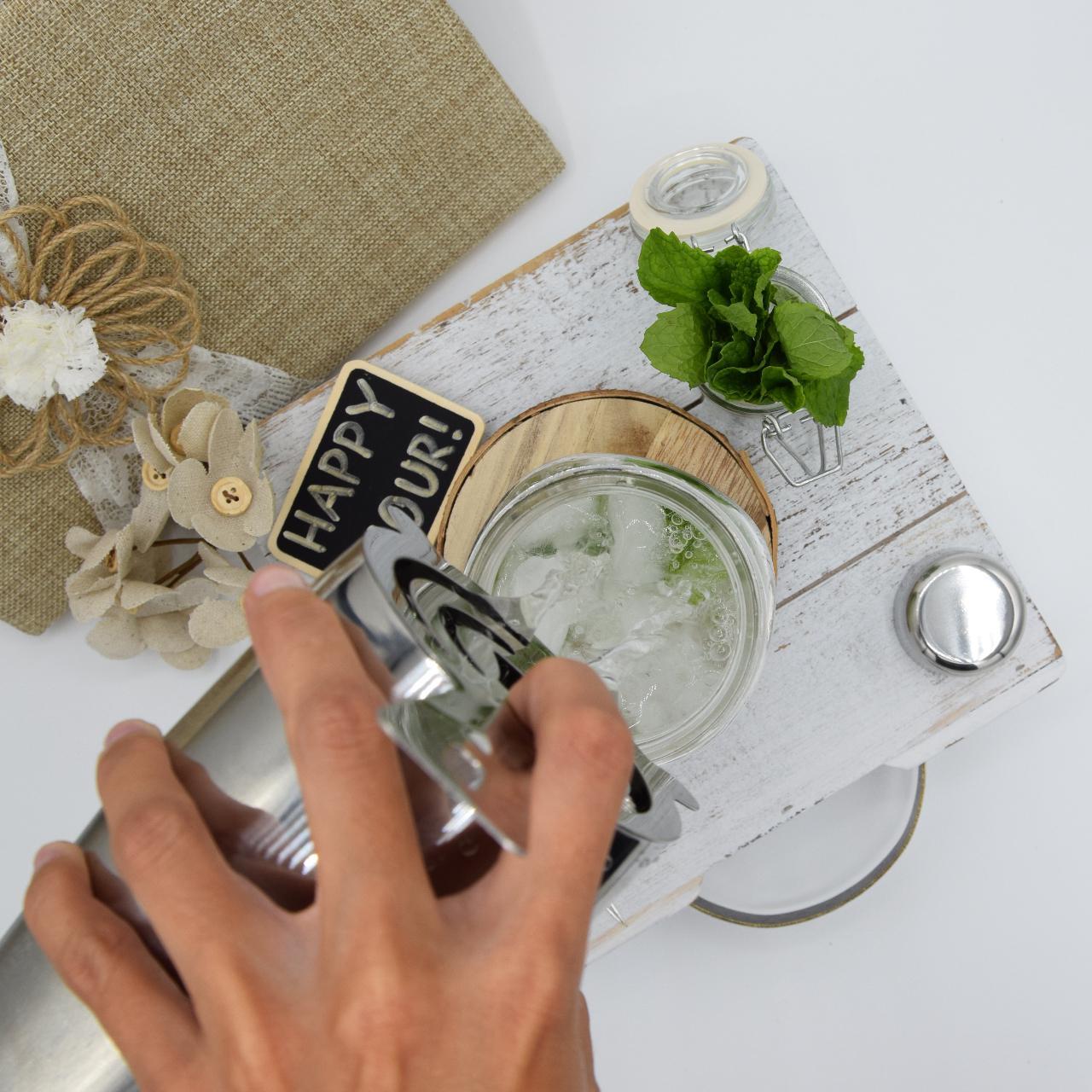 High quality stainless steel 11 piece bar kit set... Depop