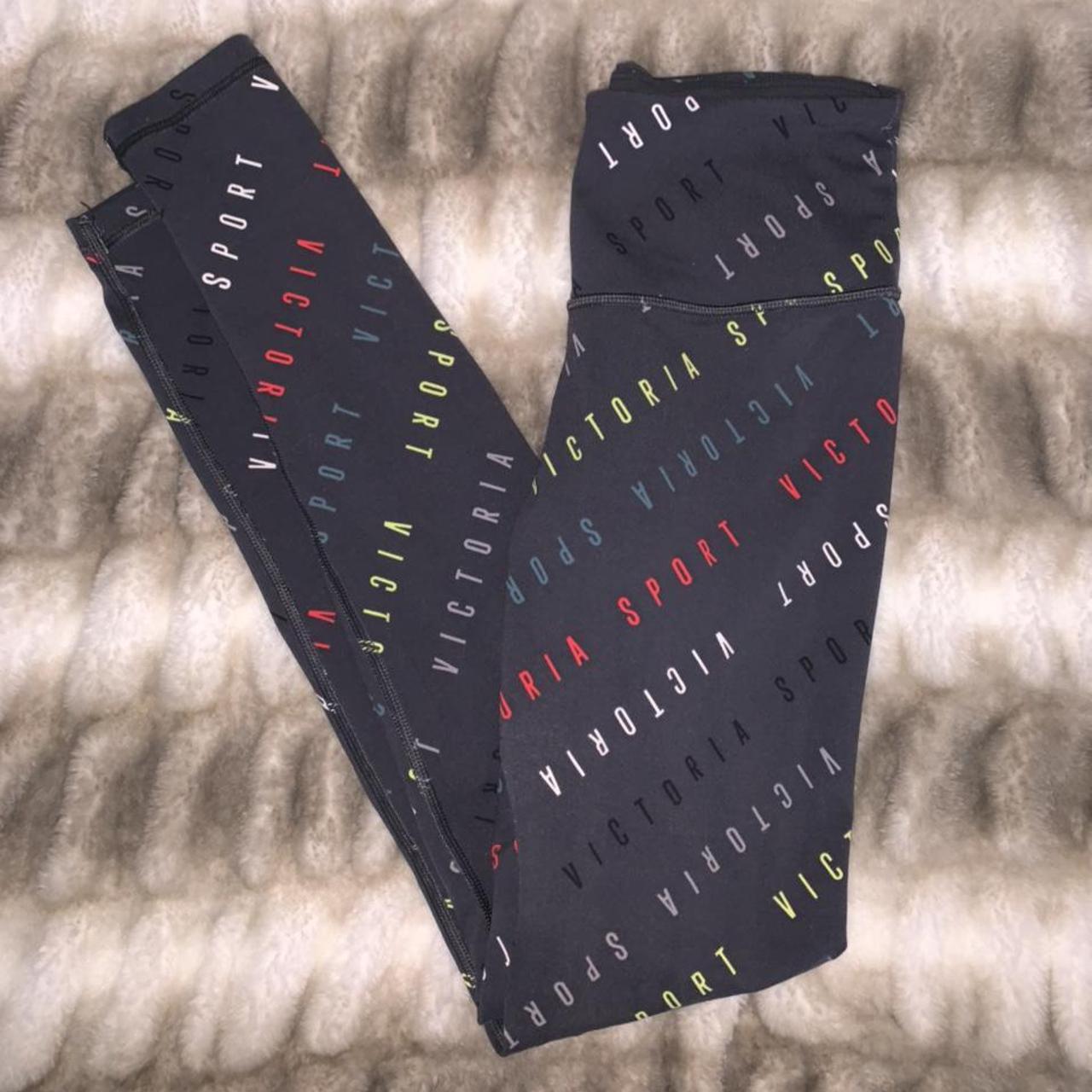 Victoria's Secret Women's Leggings | Depop