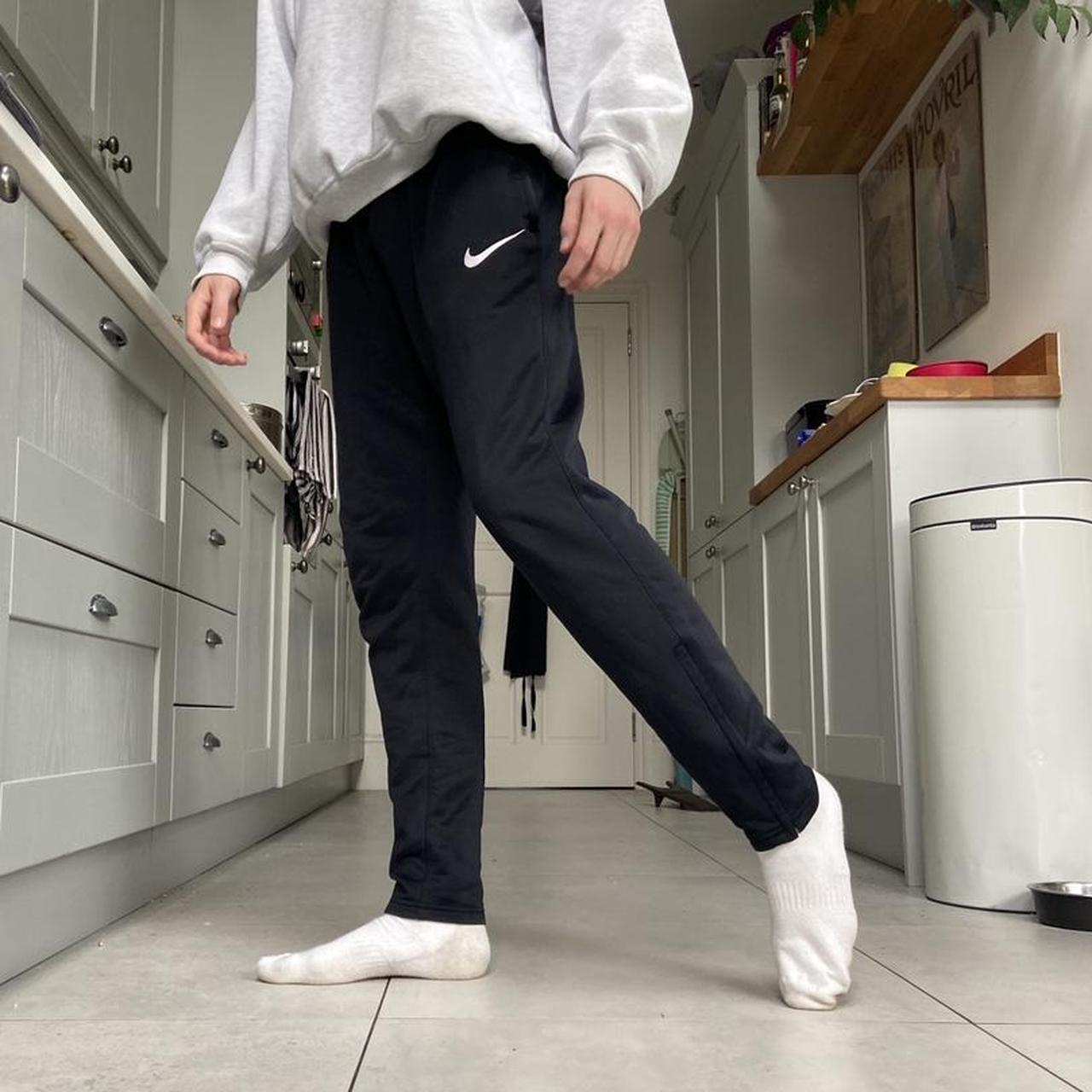 nike drawstring joggers