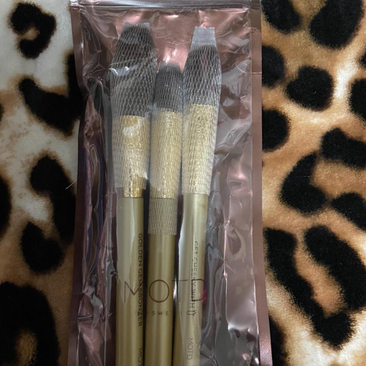 MOTD Cosmetics Gold Goddess Face Makeup Brush Set.... - Depop