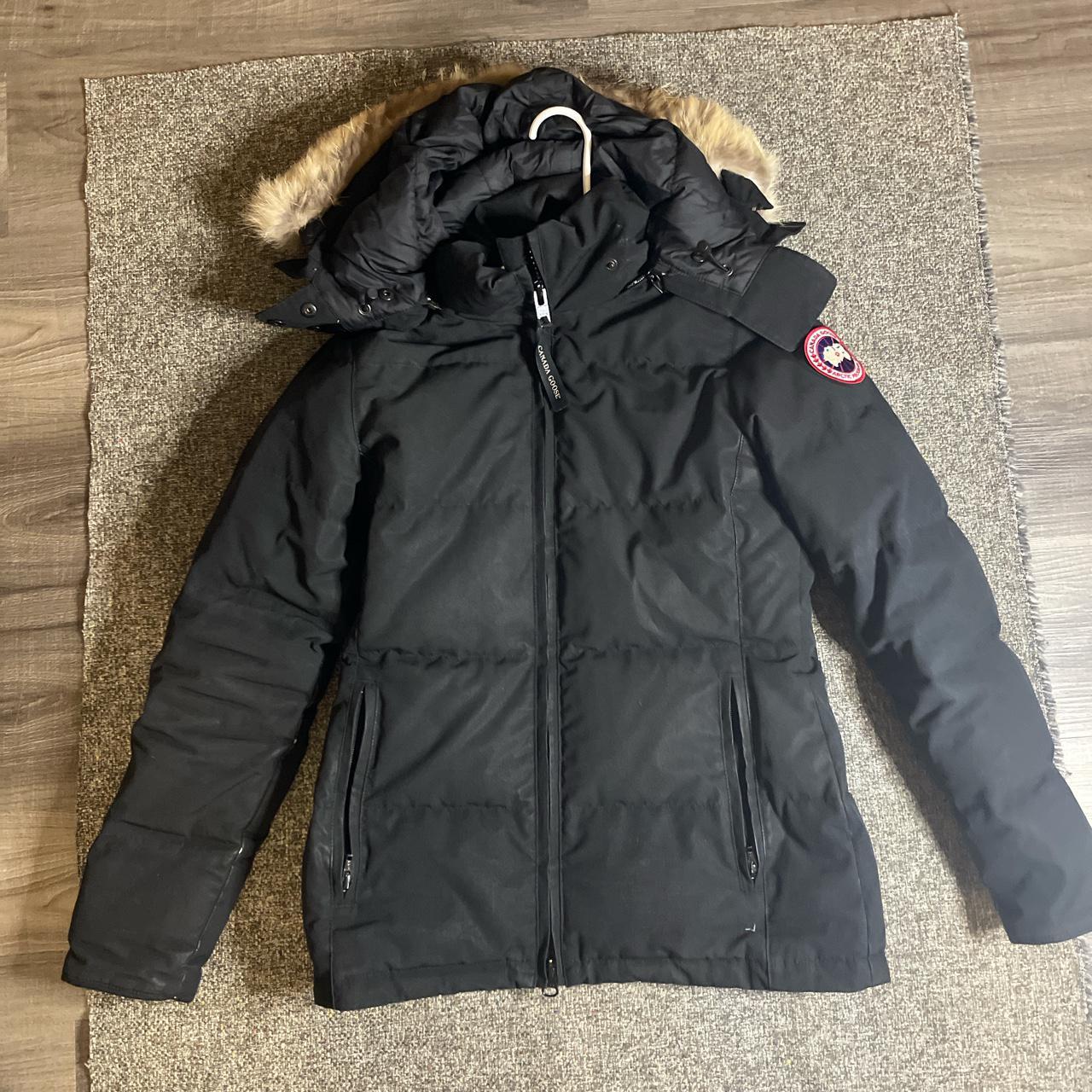 Canada goose 2025 down jacket used