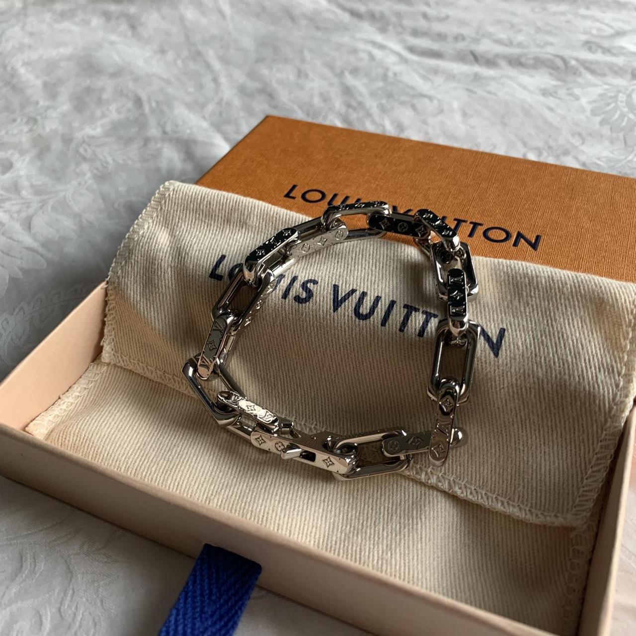 Louis Vuitton Monogram Chain Bracelet SilverLouis Vuitton Monogram