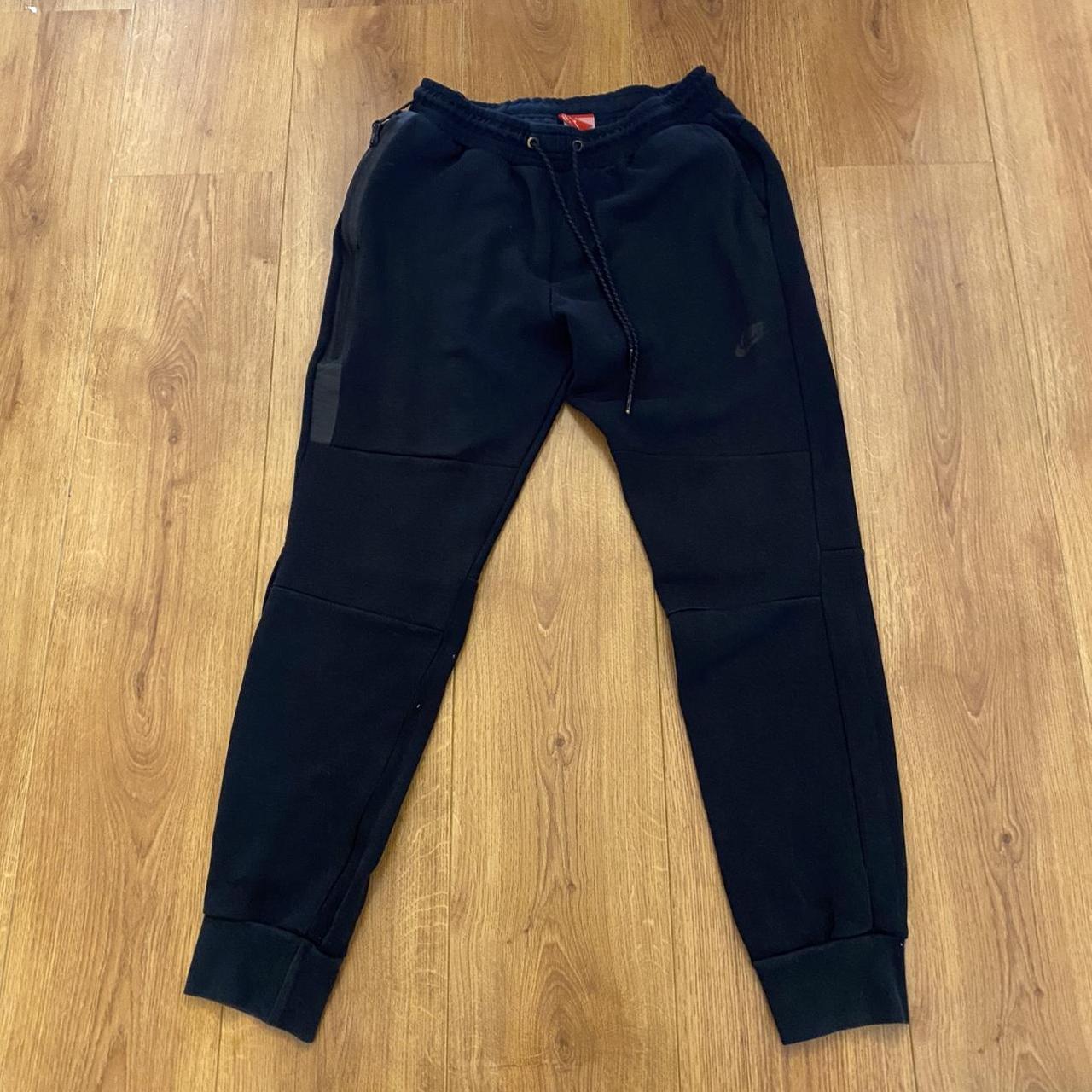jd nike tech fleece joggers black