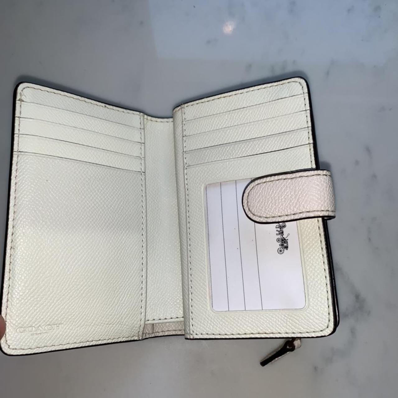 Product Image 2 - WHITE COACH wallet/clutch! 🤍🤍🤍
Gold trim.