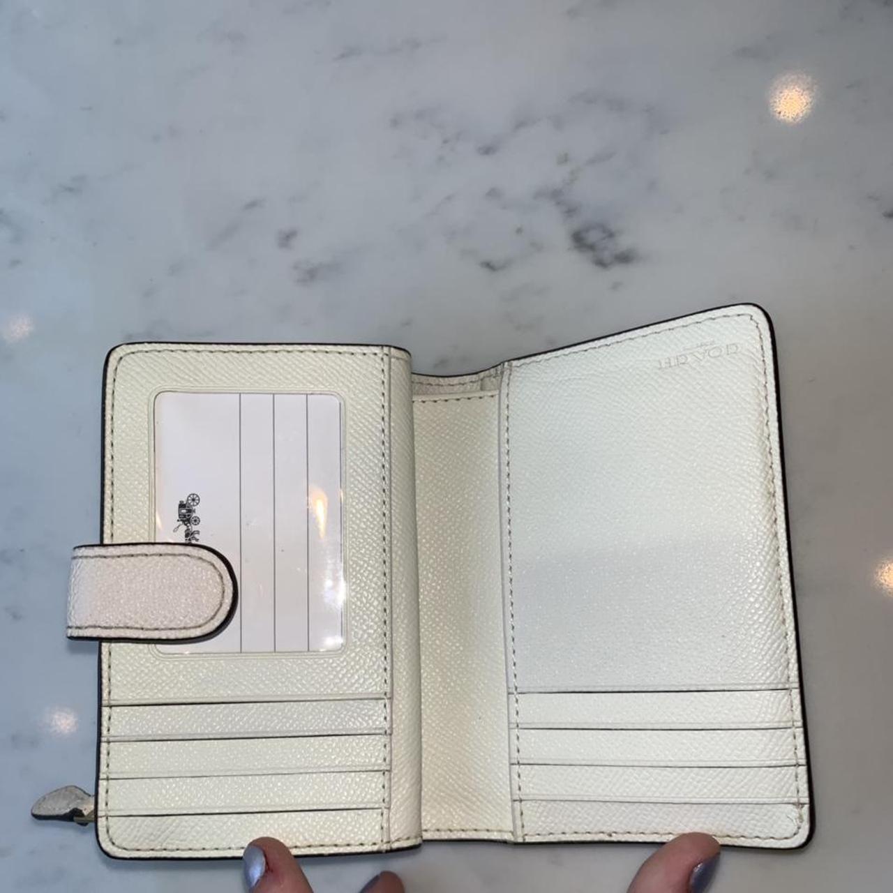 Product Image 4 - WHITE COACH wallet/clutch! 🤍🤍🤍
Gold trim.