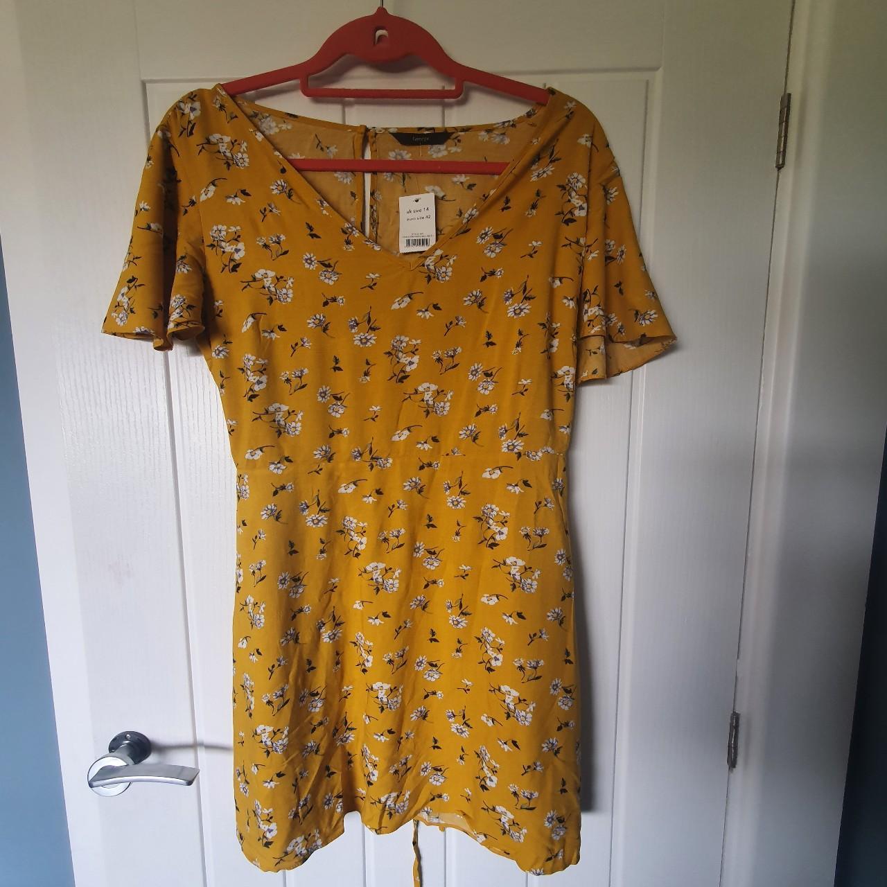 Floaty ditsy mustard yellow tea dress. Brand new... Depop