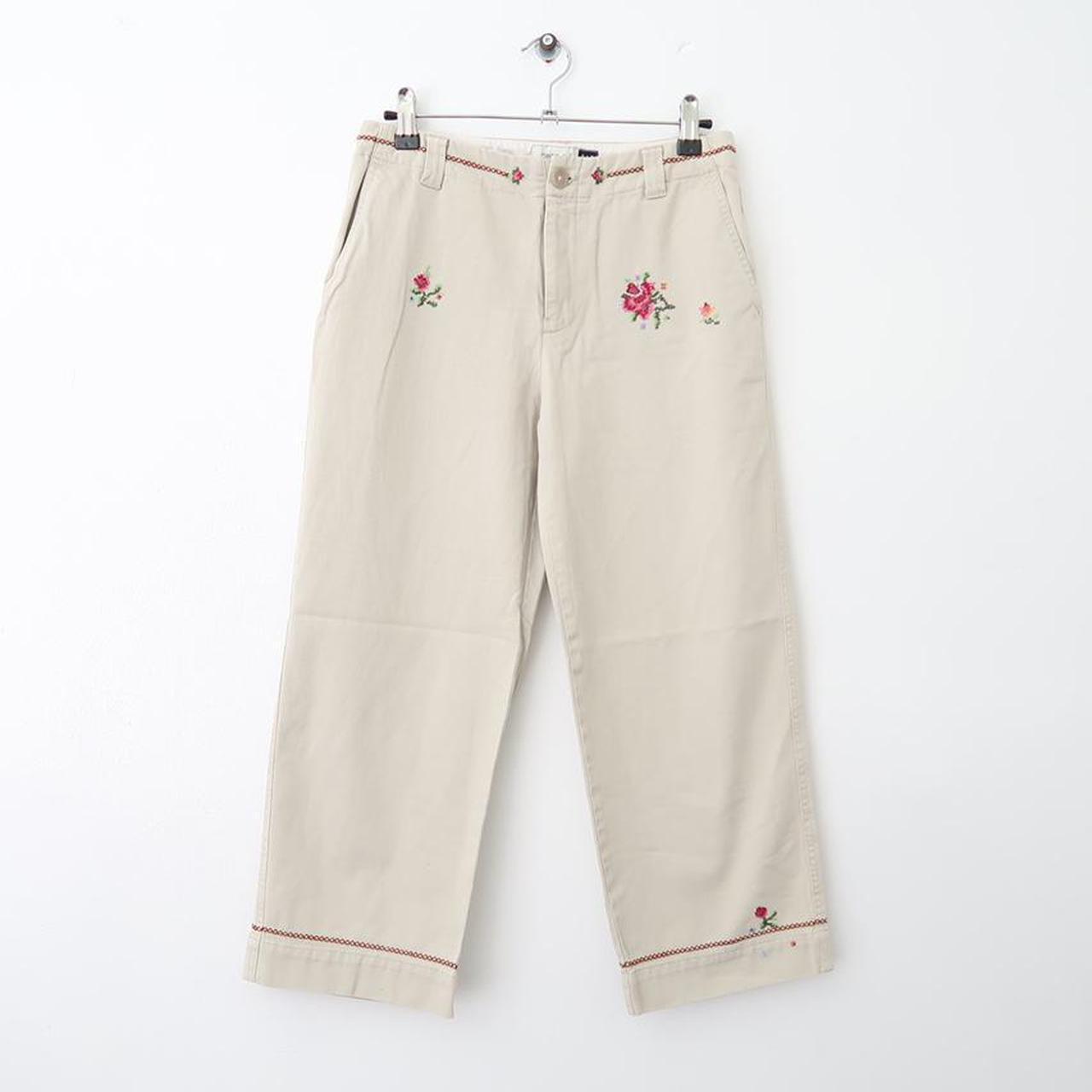 ladies beige cropped trousers