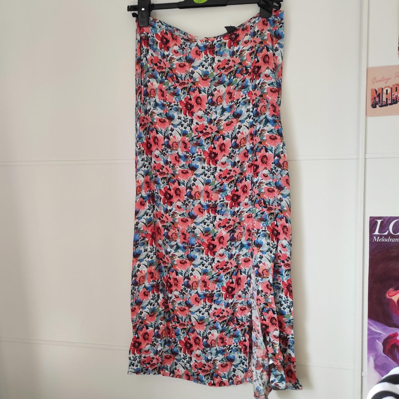Primark floral midi skirt. Size 12. Brand new with... - Depop