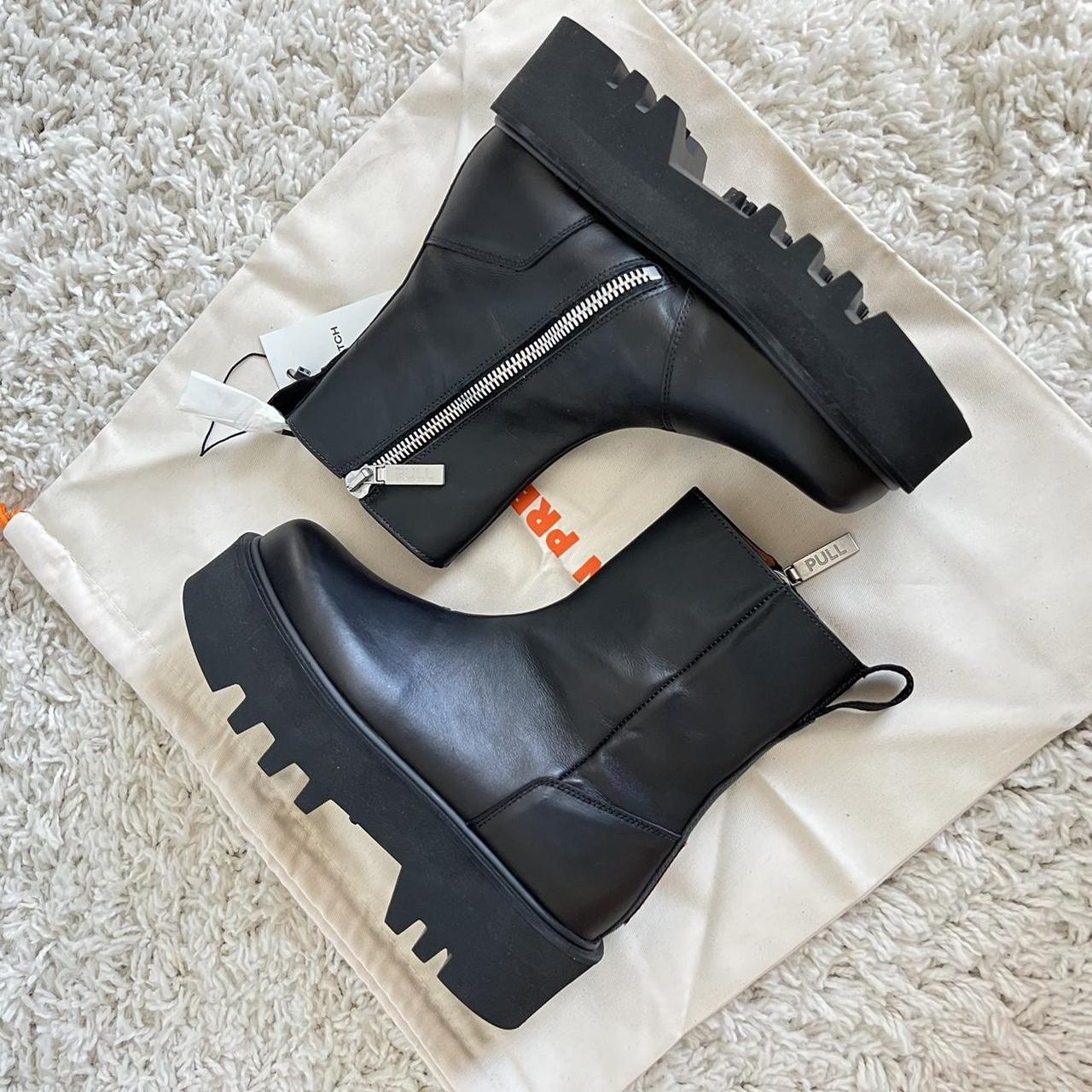Product Image 1 - Heron Preston ankle boots
100% leather
Tried