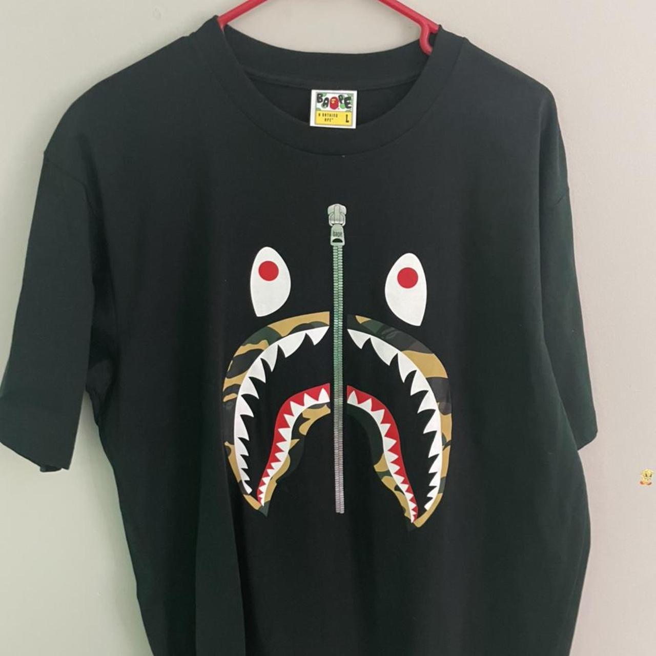 Bape Shark Zip outlet Tee Size Small