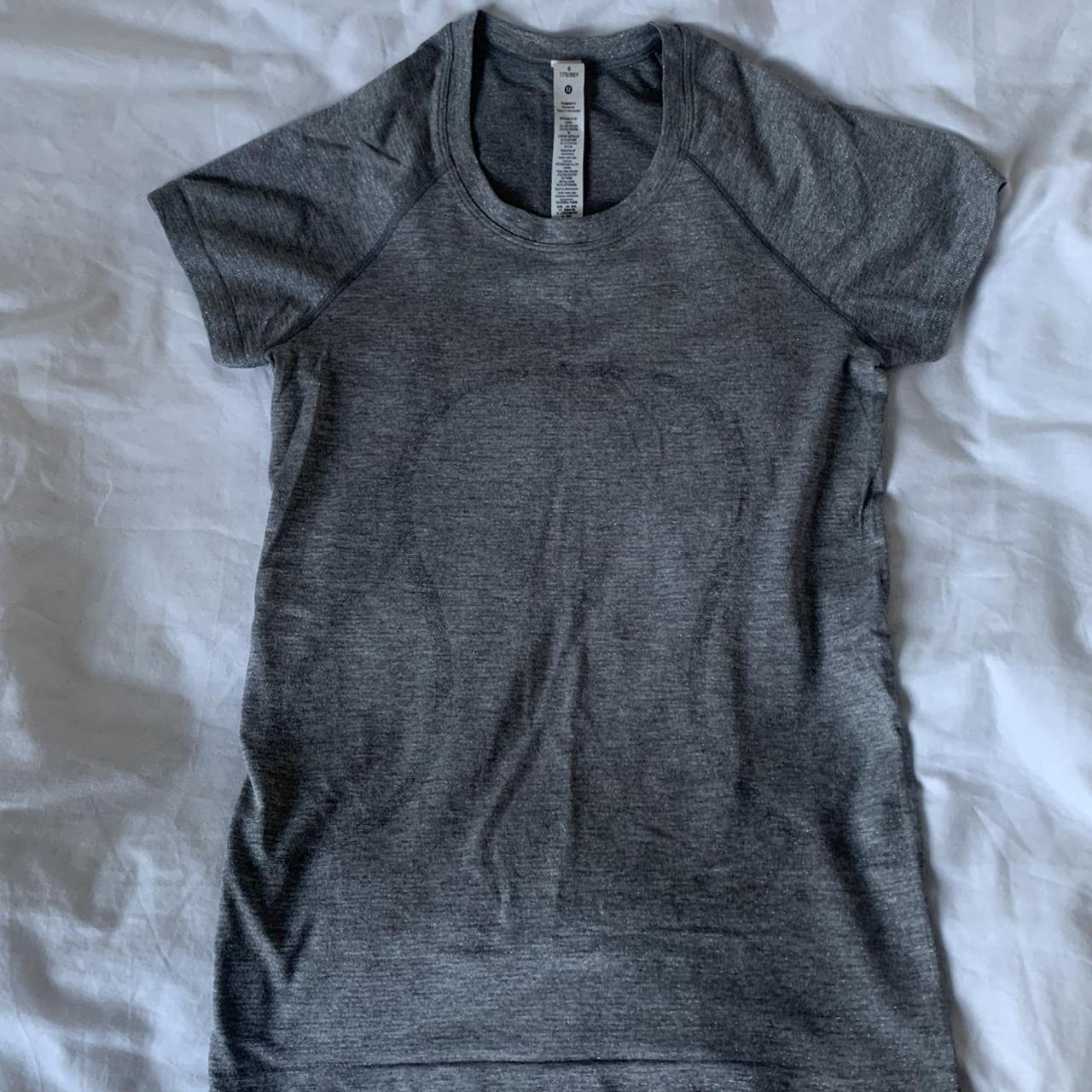 Lululemon Women's Grey T-shirt | Depop