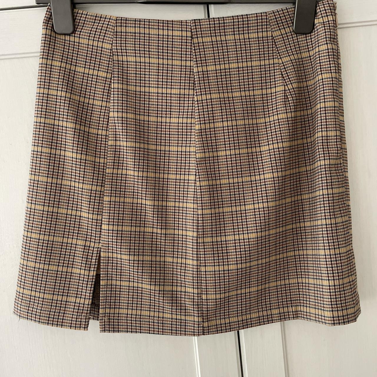 Mini tweed skirt with slit Glassons, size 8 Worn... Depop