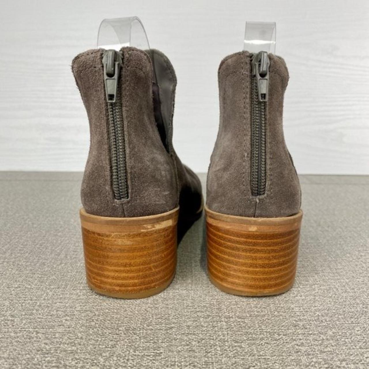 Steve Madden Lancaster Taupe Suede Booties Size. Depop