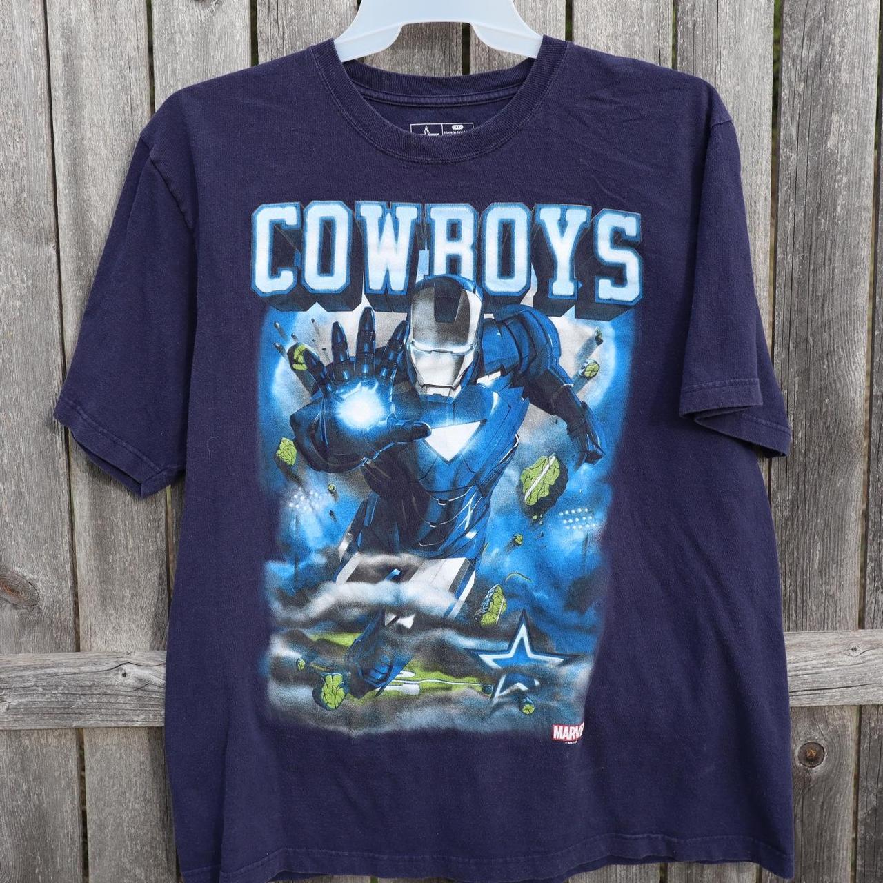 Navy Dallas Cowboys shirt! The front has a cute - Depop