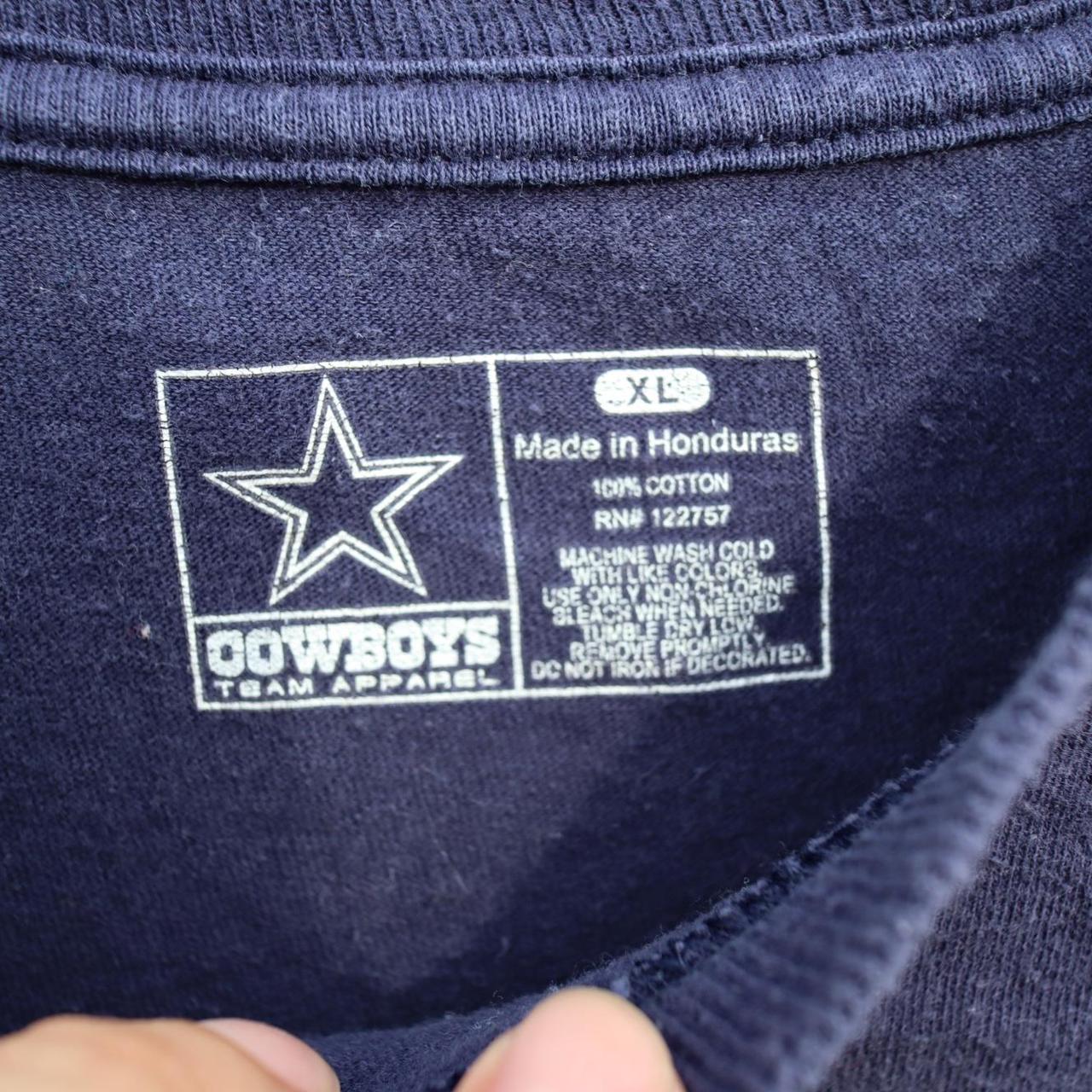 Navy Dallas Cowboys shirt! The front has a cute - Depop