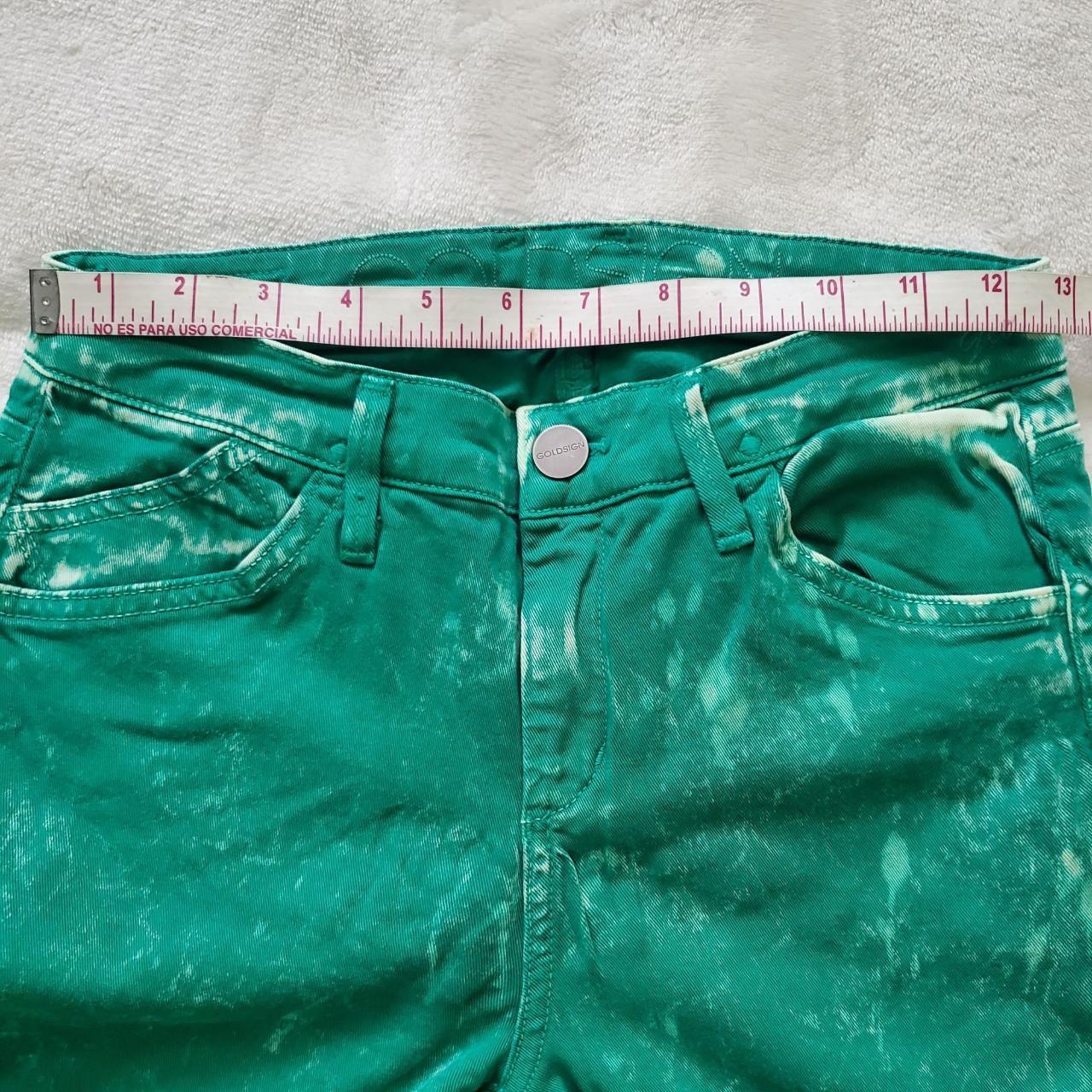 Product Image 4 - Goldsign glam jeans
Size 27
Green color
Bleached
Stretchy
5