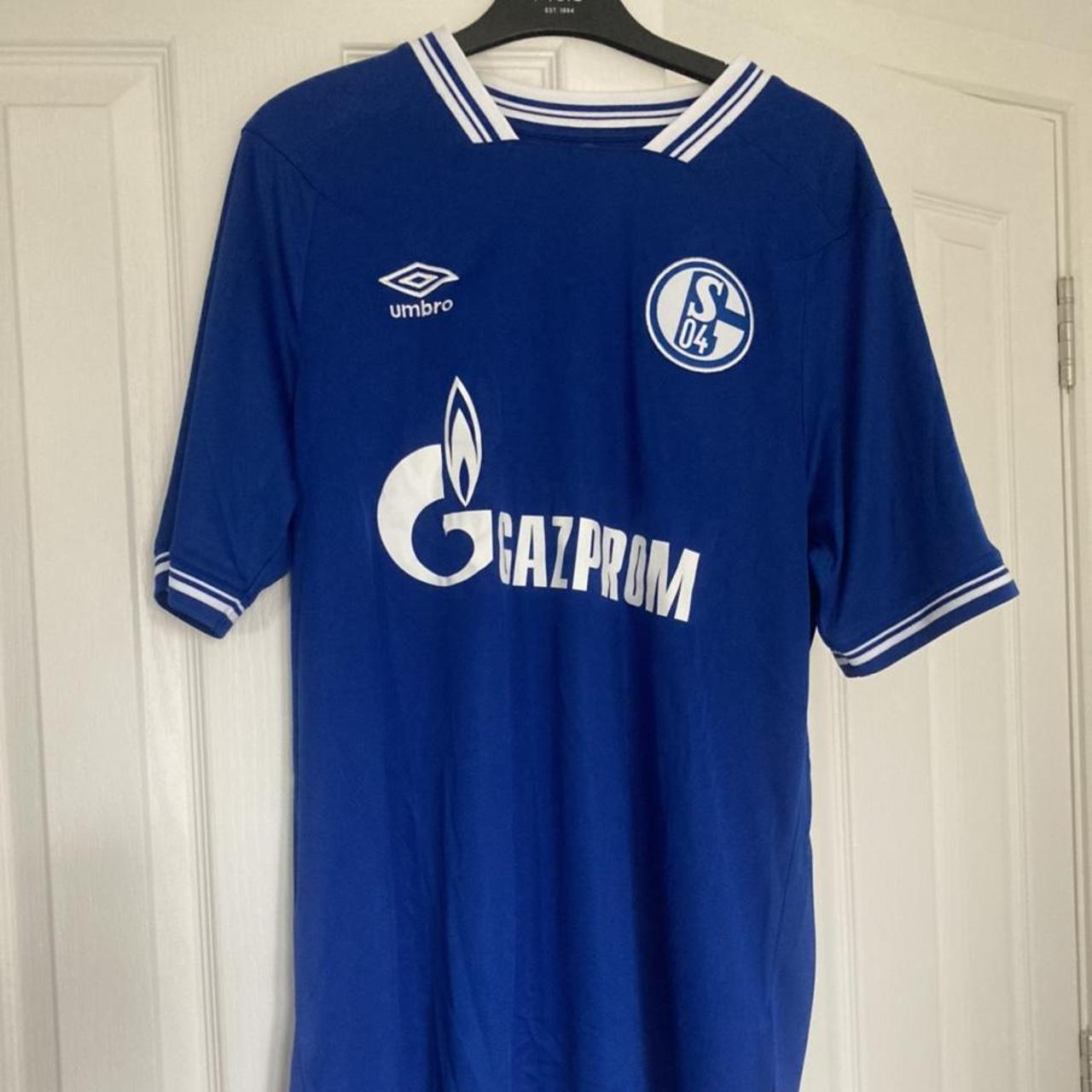 Depop retro hot sale football shirts