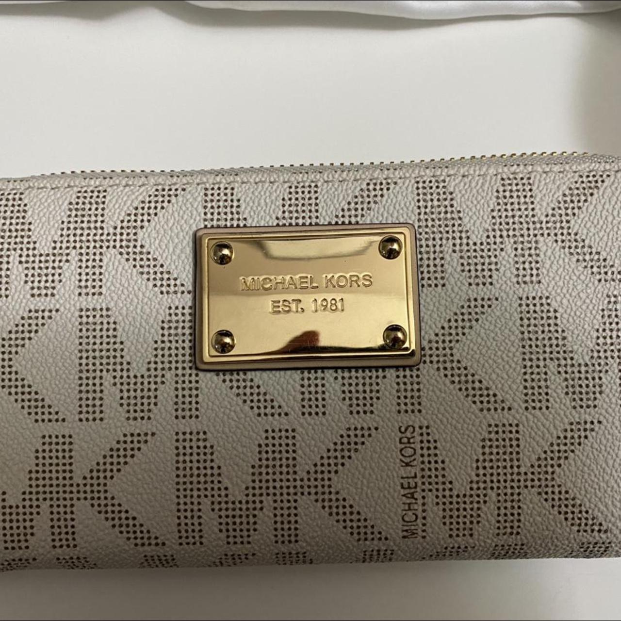 Tan michael deals kors wallet