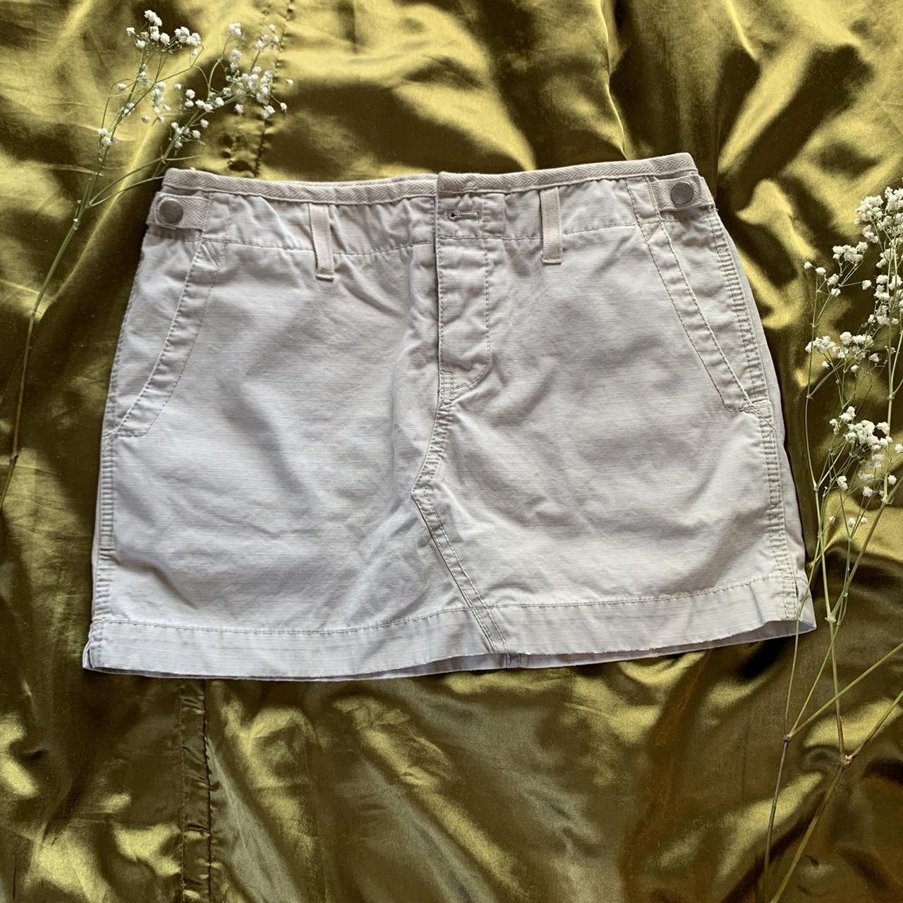 Tan Cargo Mini Skirt Measurements: •Waist: 30 - Depop