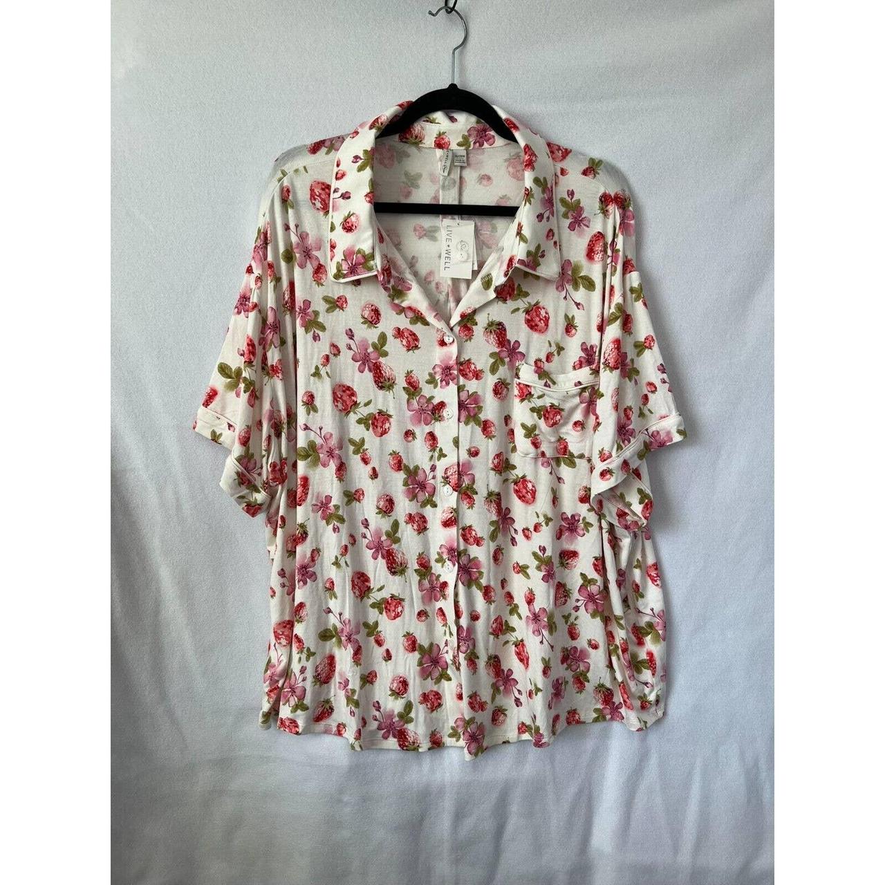 Cato Plus Sleep Top Global antique White with pink... - Depop