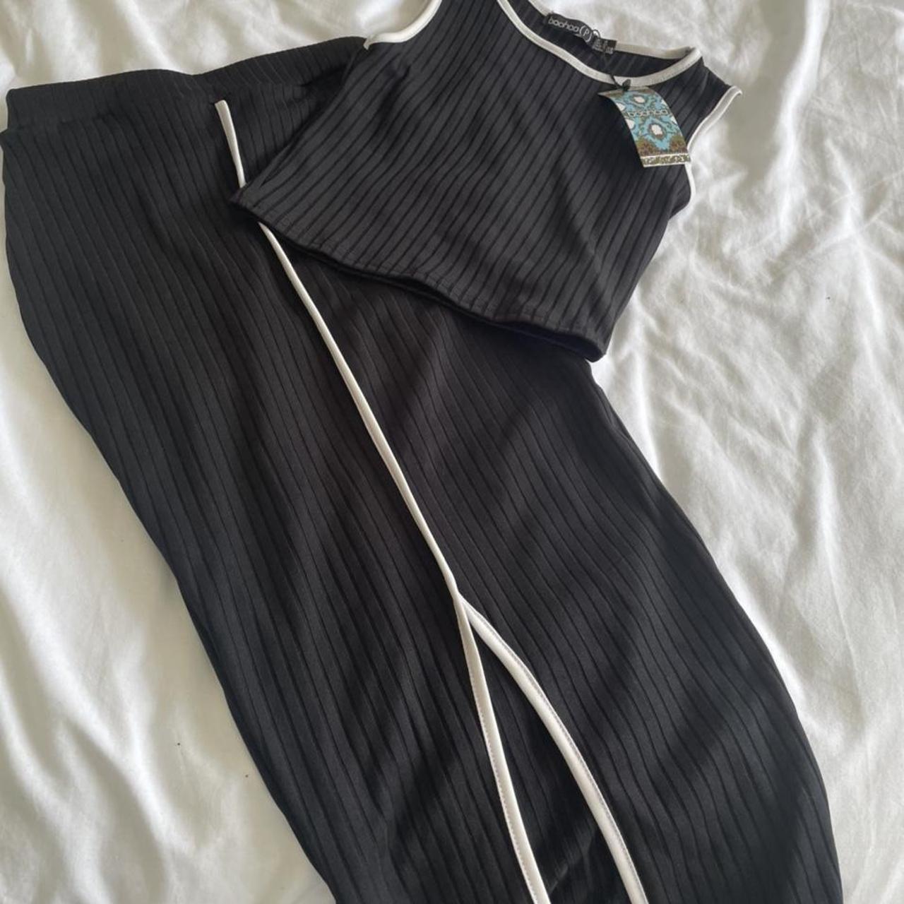 boohoo black flatforms