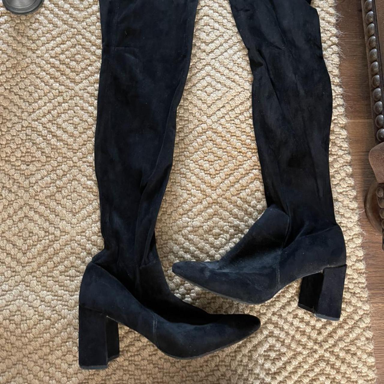 Knee high heeled black boots - size 10 - Depop