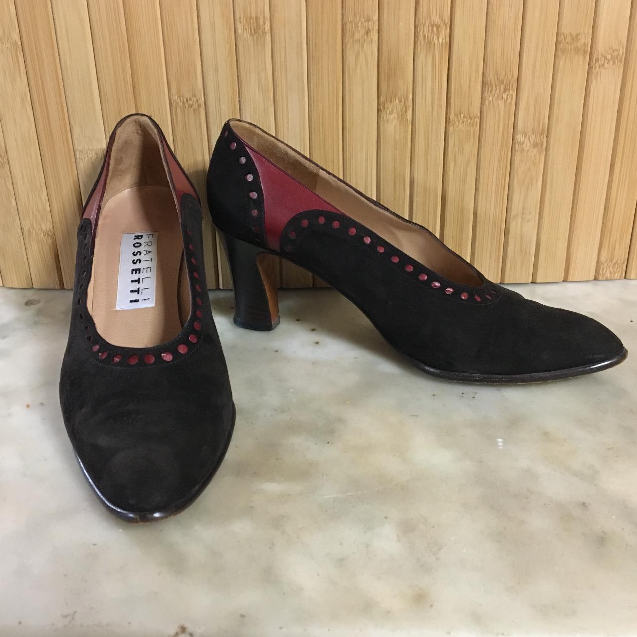 Dark red court outlet shoes