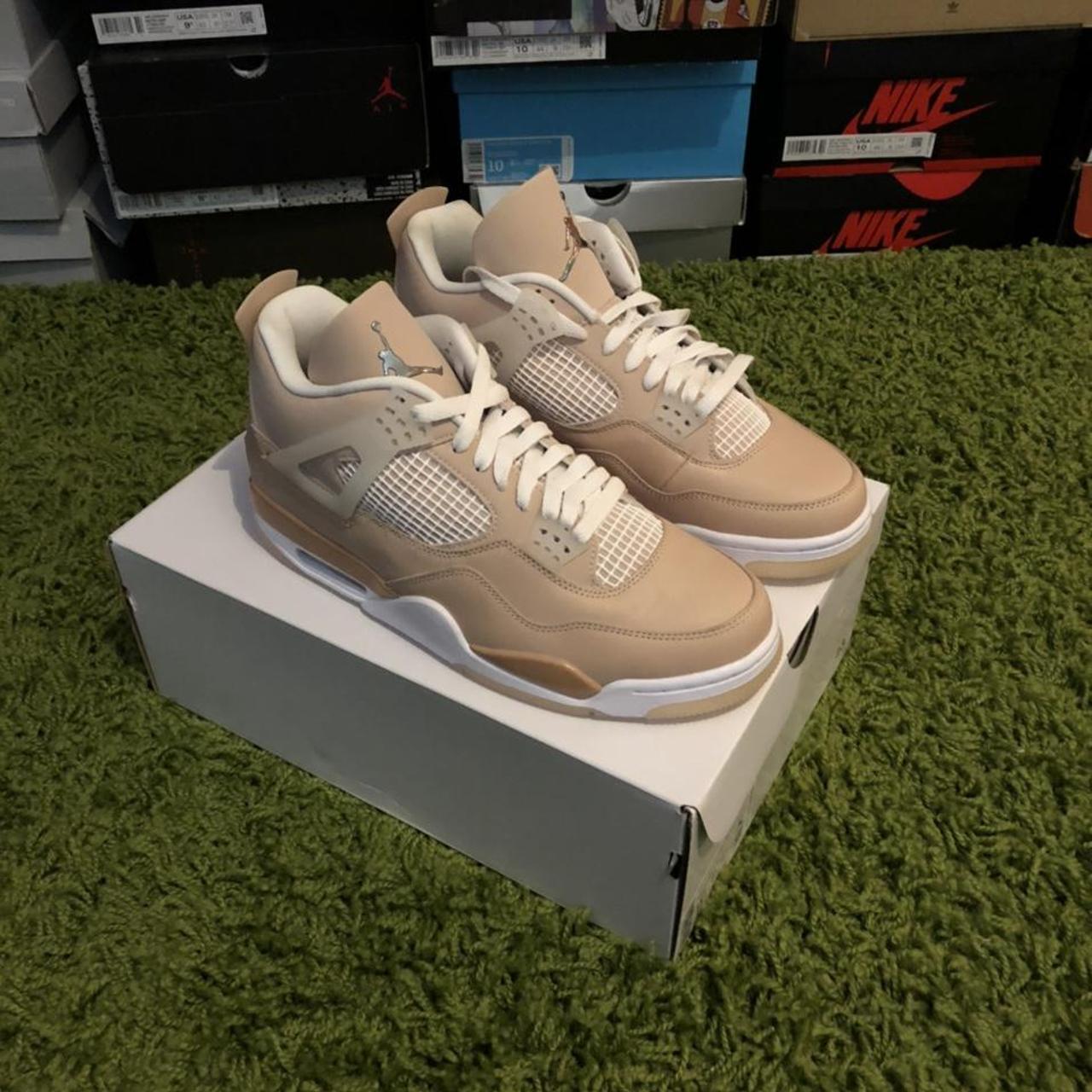 retro 4 size 10