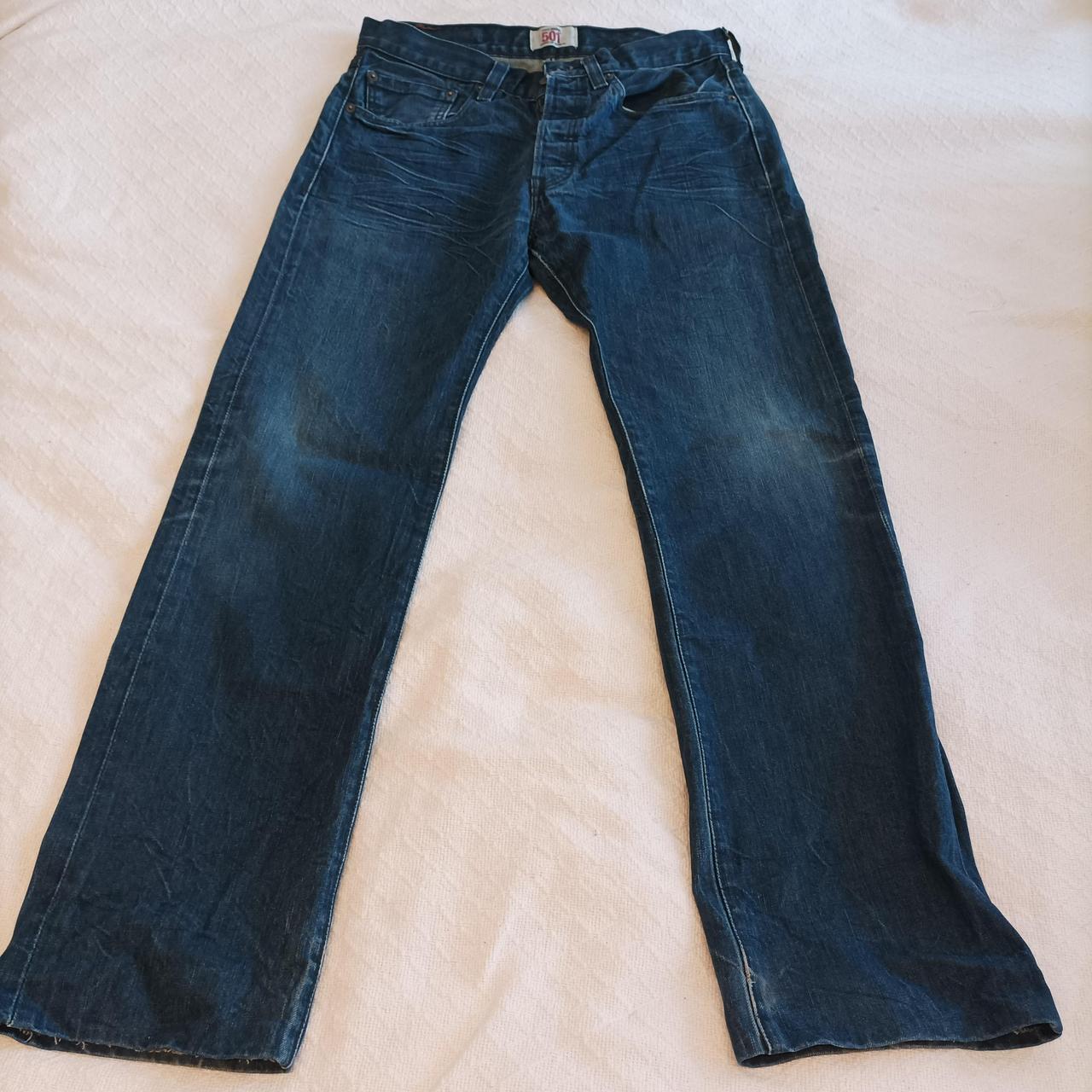 Levi vintage jeans. 31 inch waist by 32 inch length - Depop