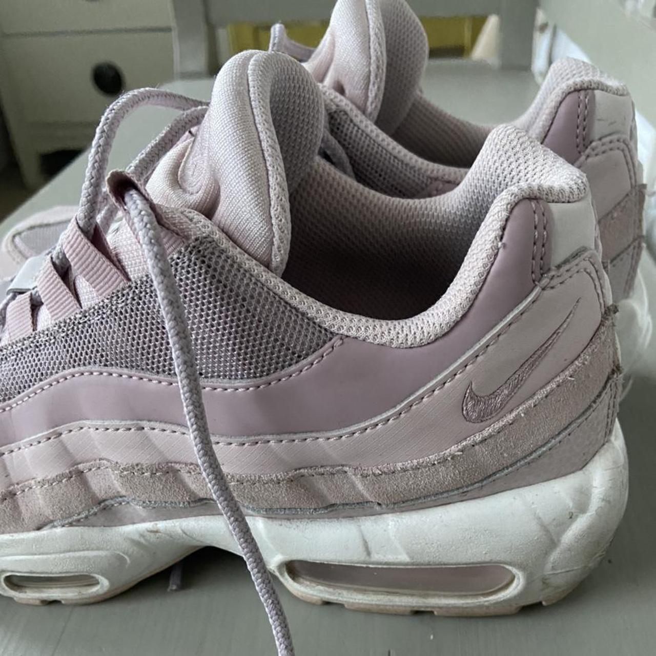 95's pink