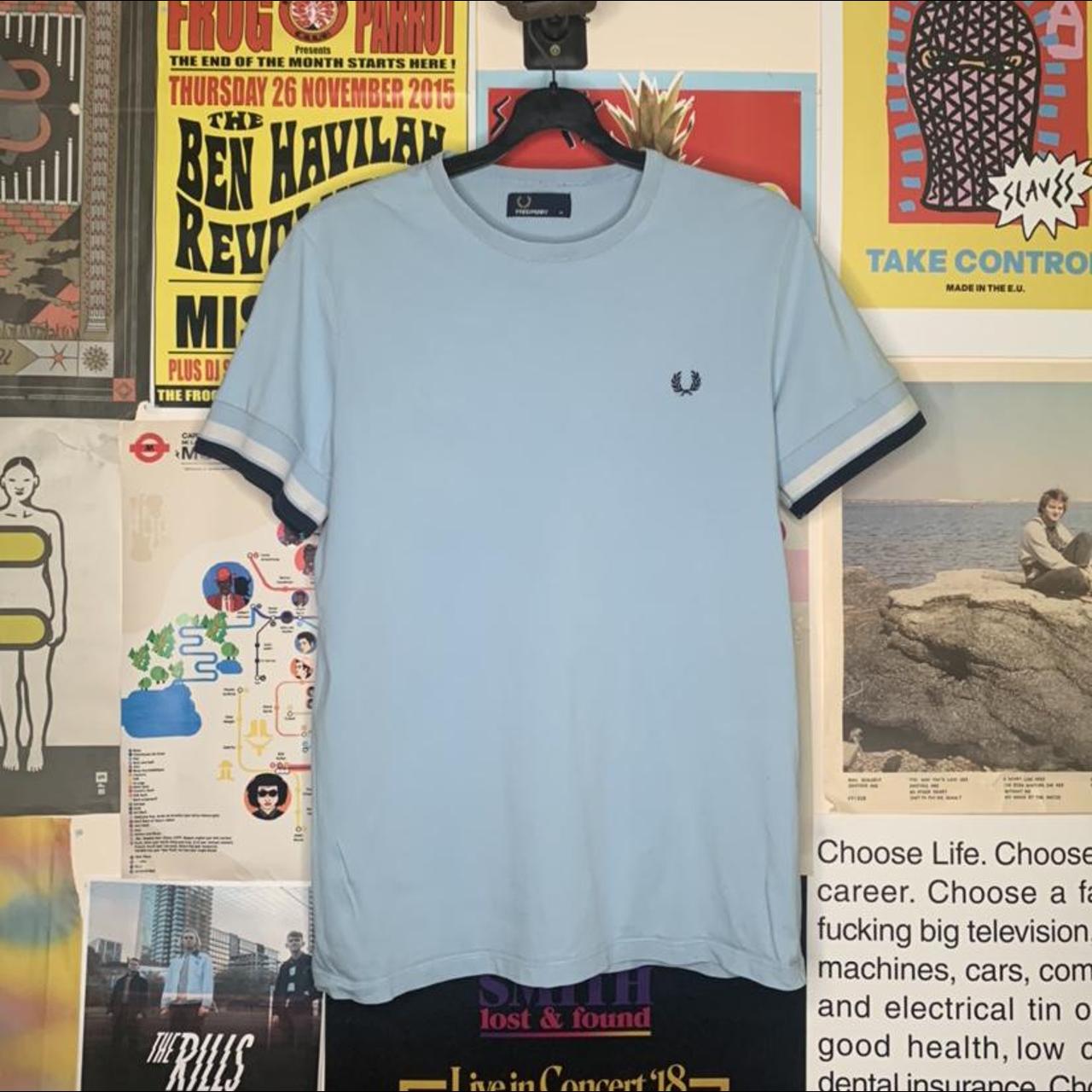 fred perry light blue t shirt