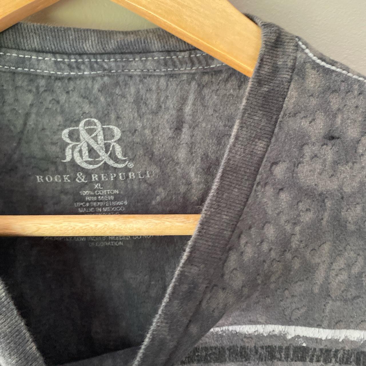 Rock and Republic Men's Grey and Black T-shirt (4)