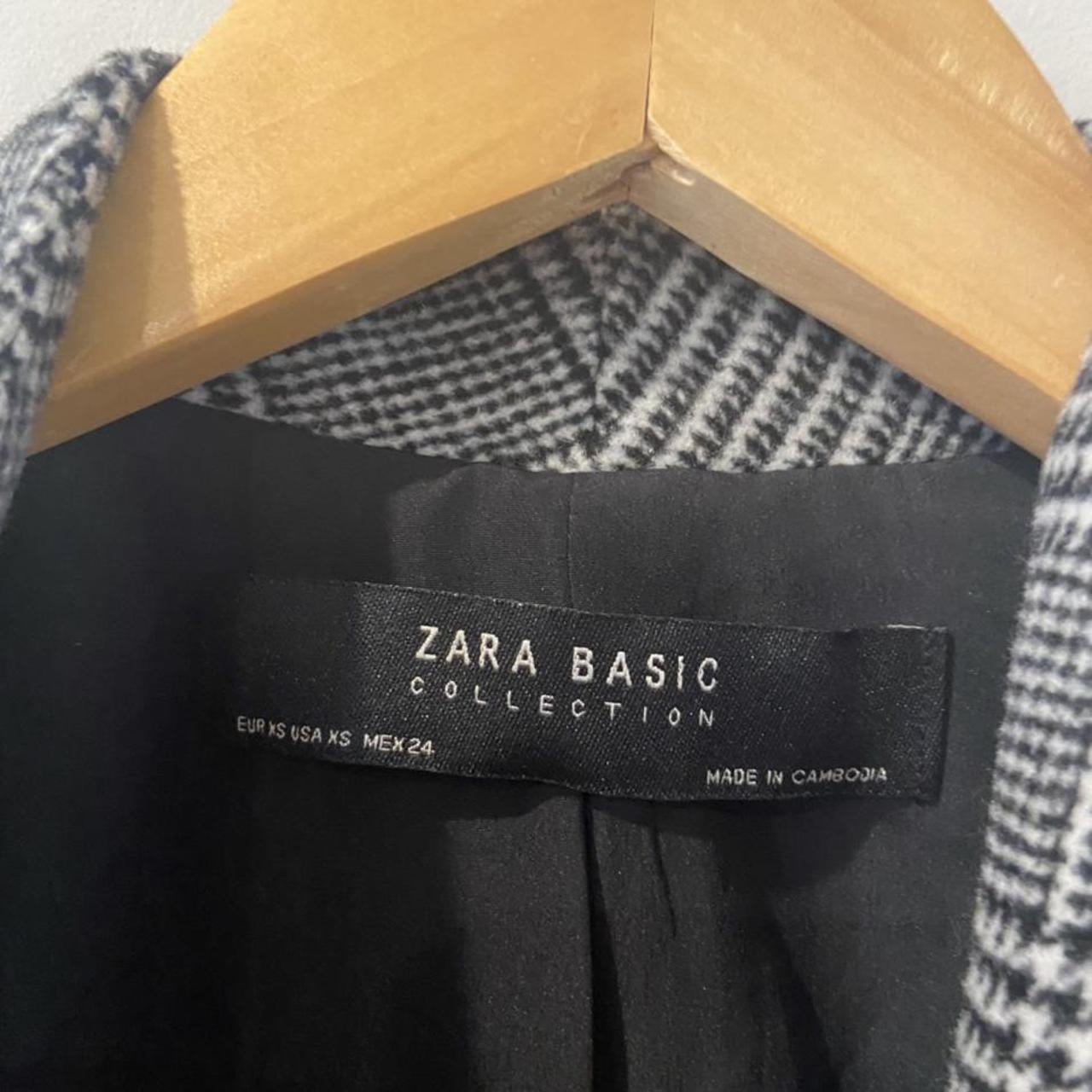 Zara Wool Plaid Coat with Faux Fur Pockets Size... - Depop