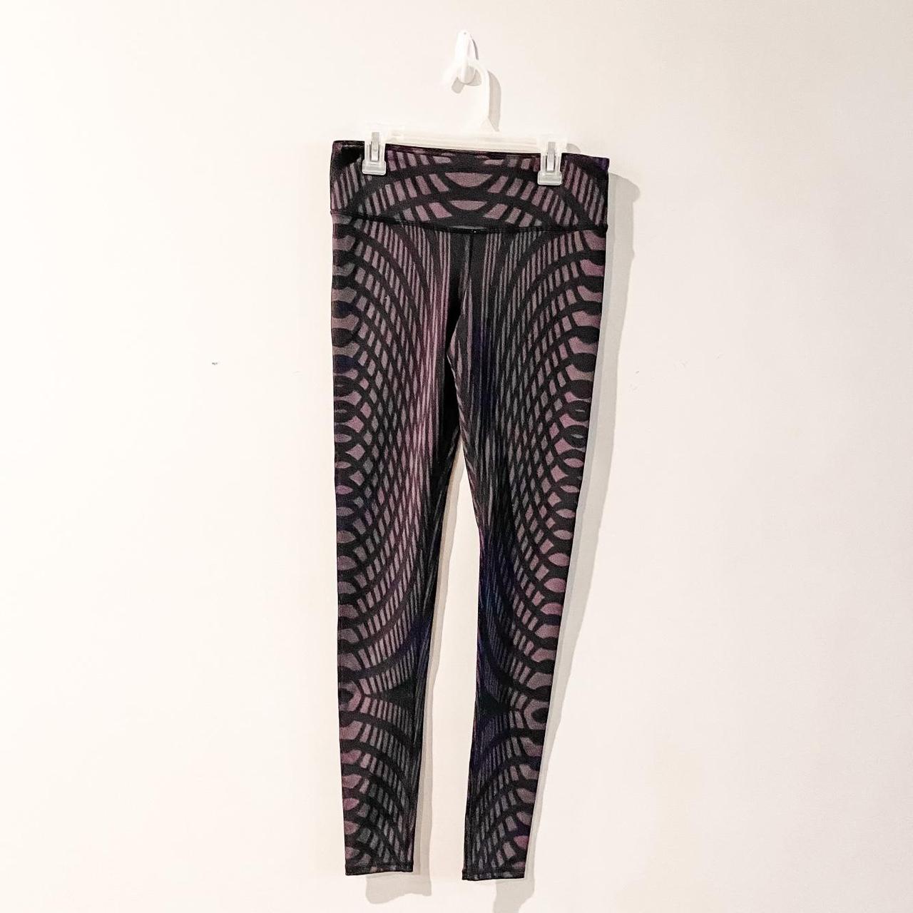 Product Image 1 - Alo Yoga Leggings
Size small
Great preowned