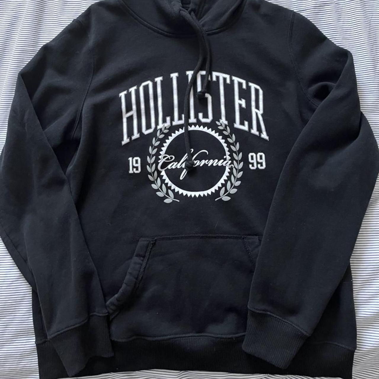 black hollister hoodie size L (fits like M) super... - Depop