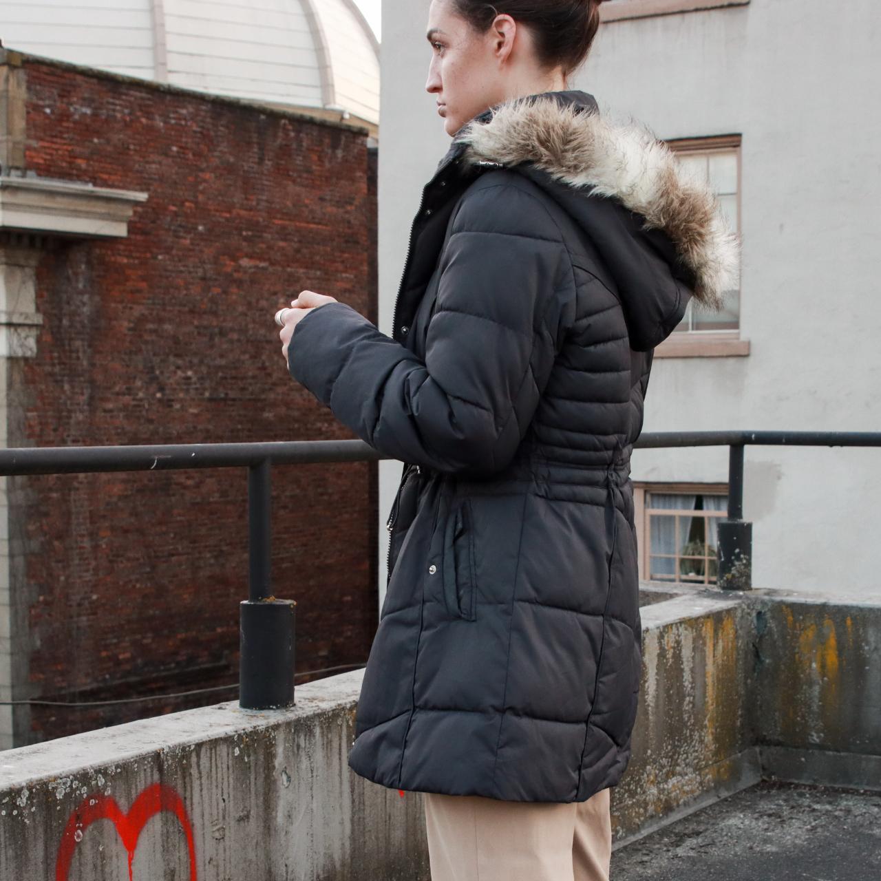 Product Image 1 - Stone grey puffer trench with