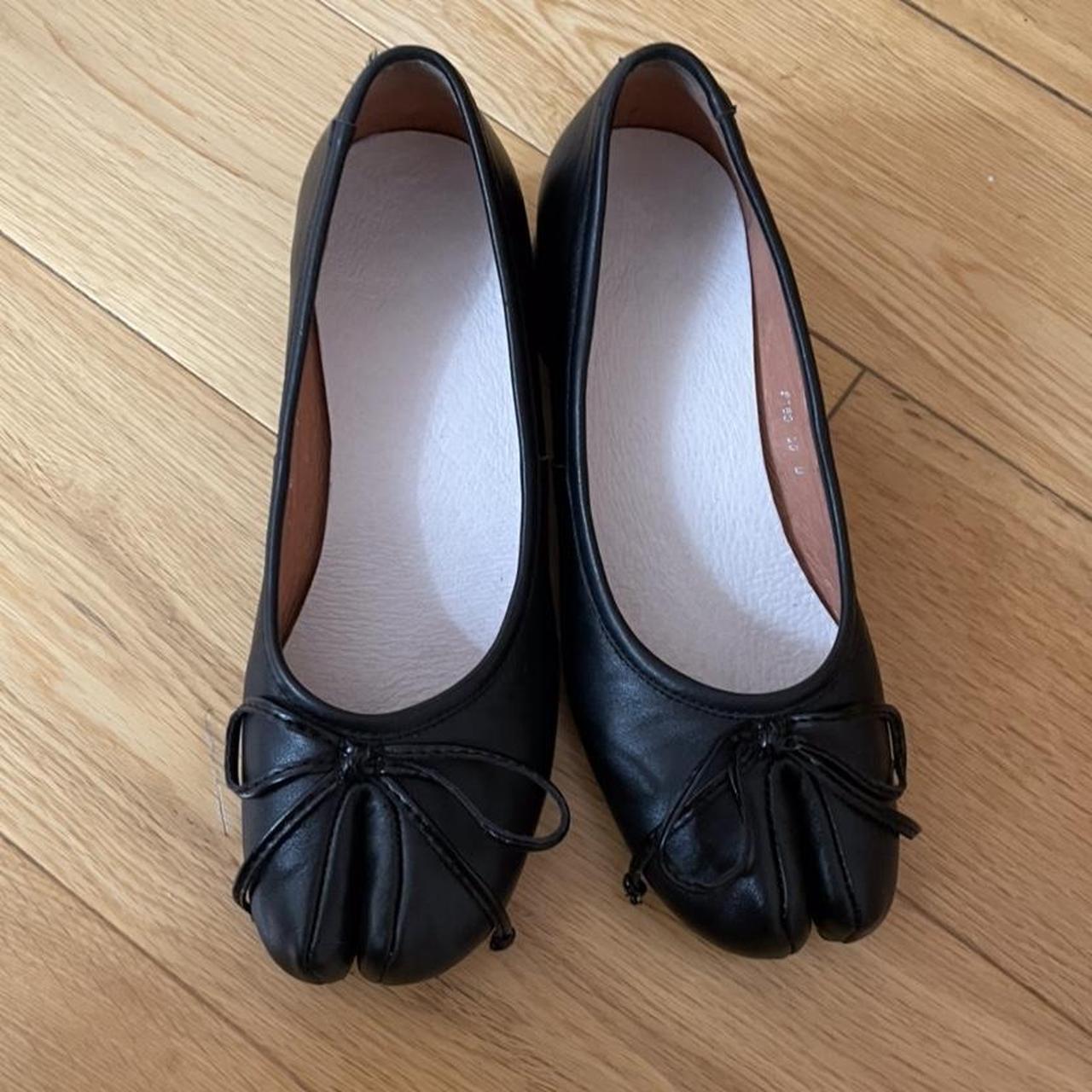 Cute black camel toe heeled ballet pumps in a size... - Depop