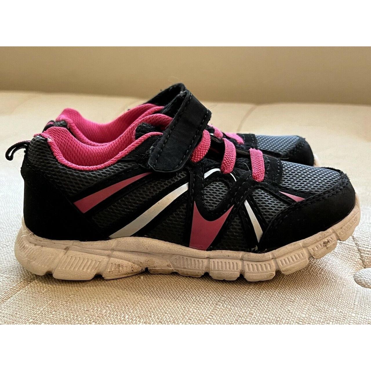 Danskin Now Girls Athletic Shoes Sz 9 Toddler Kids... - Depop